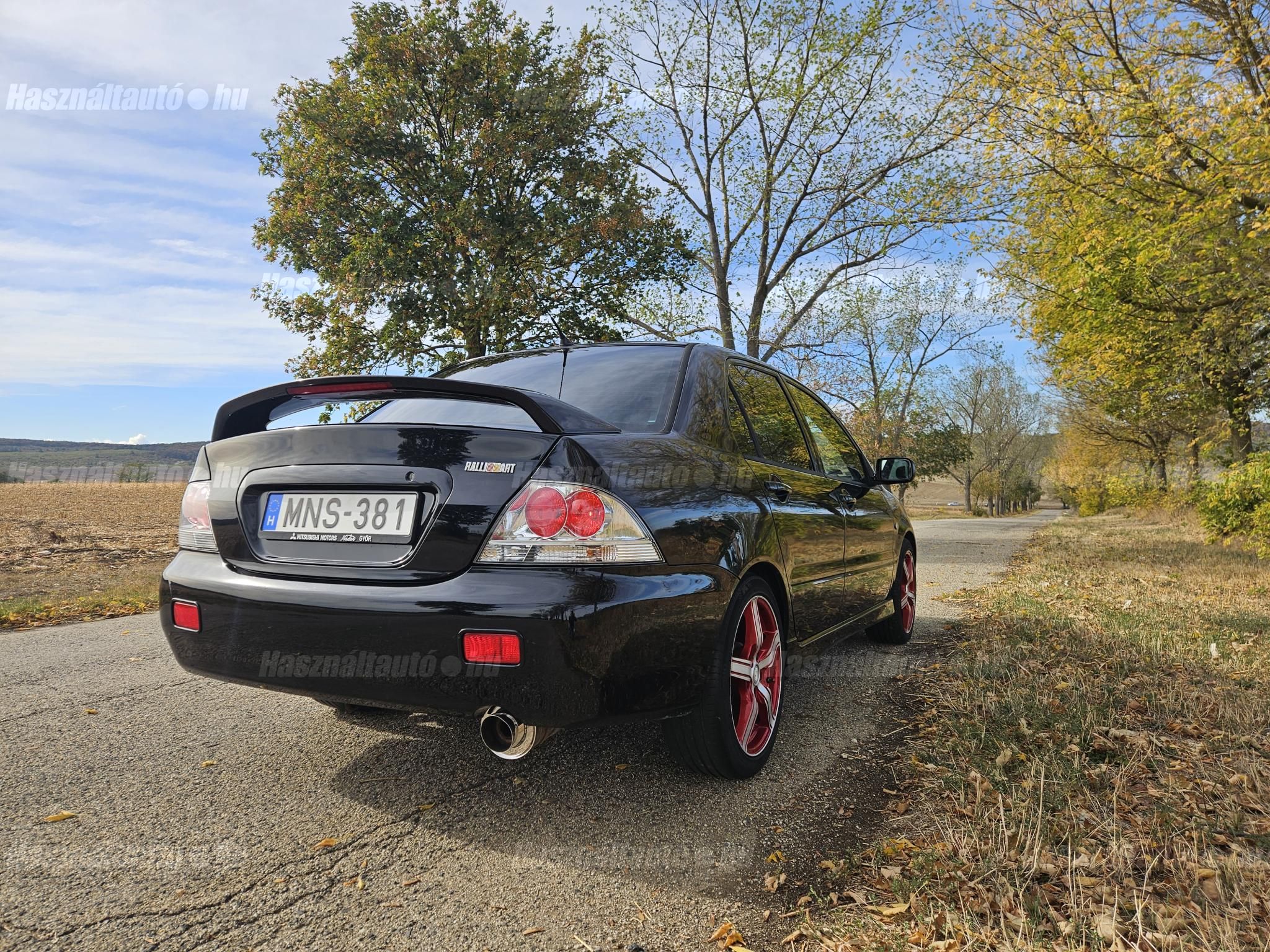 MITSUBISHI LANCER 2004/7 - 1