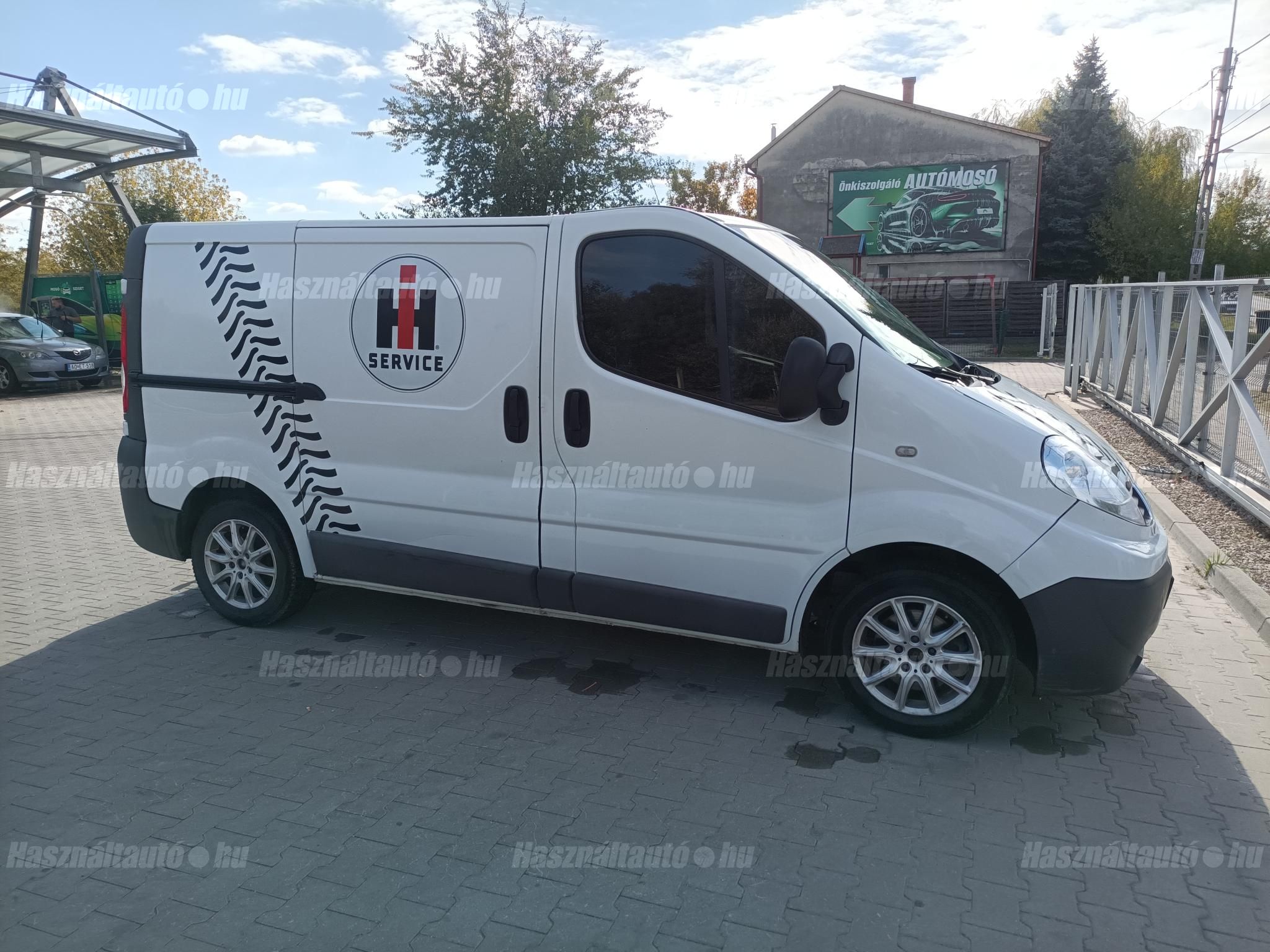 RENAULT TRAFIC 2012/2 - 1