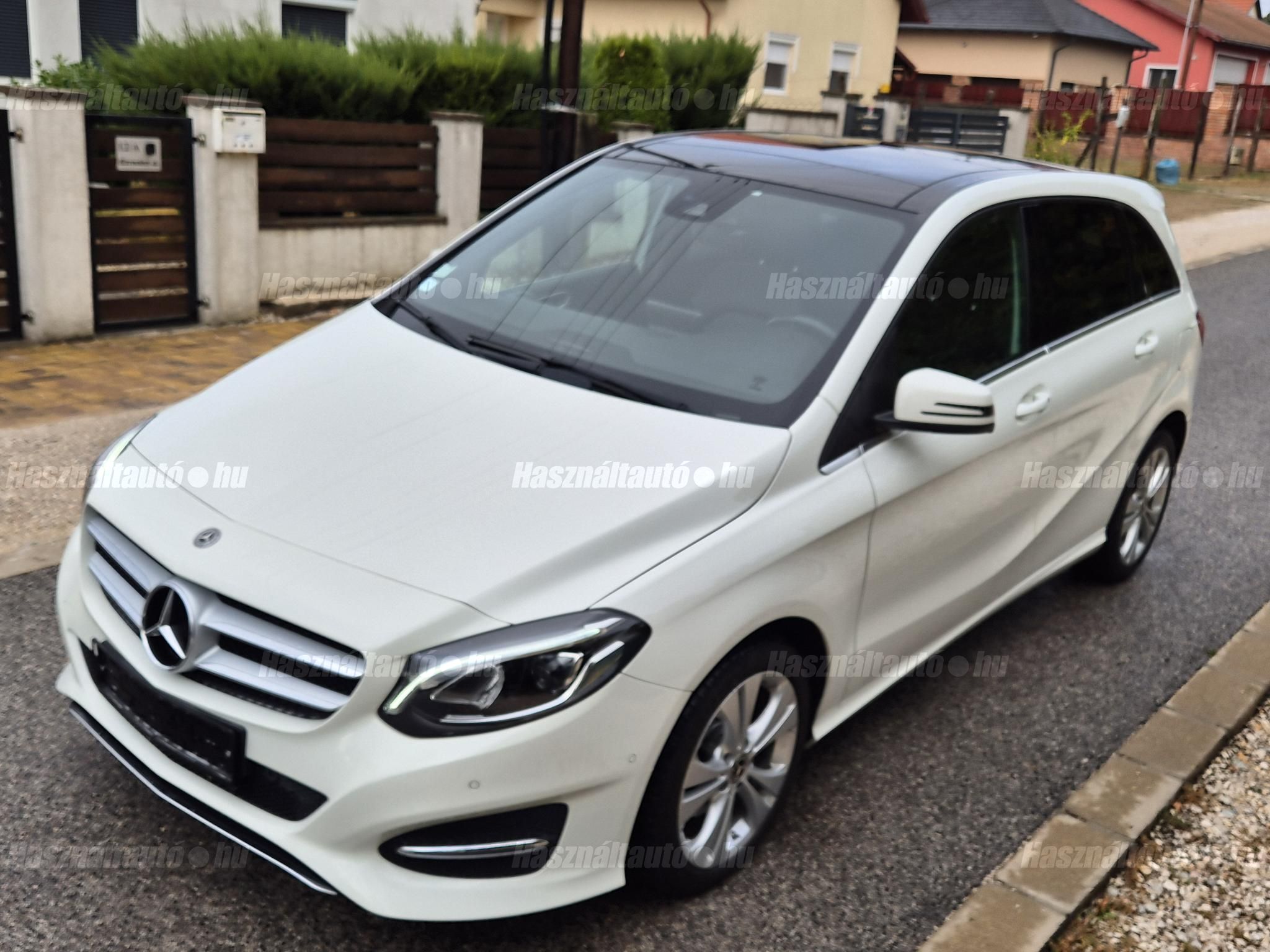 MERCEDES-BENZ B 200 2017/12 - 1