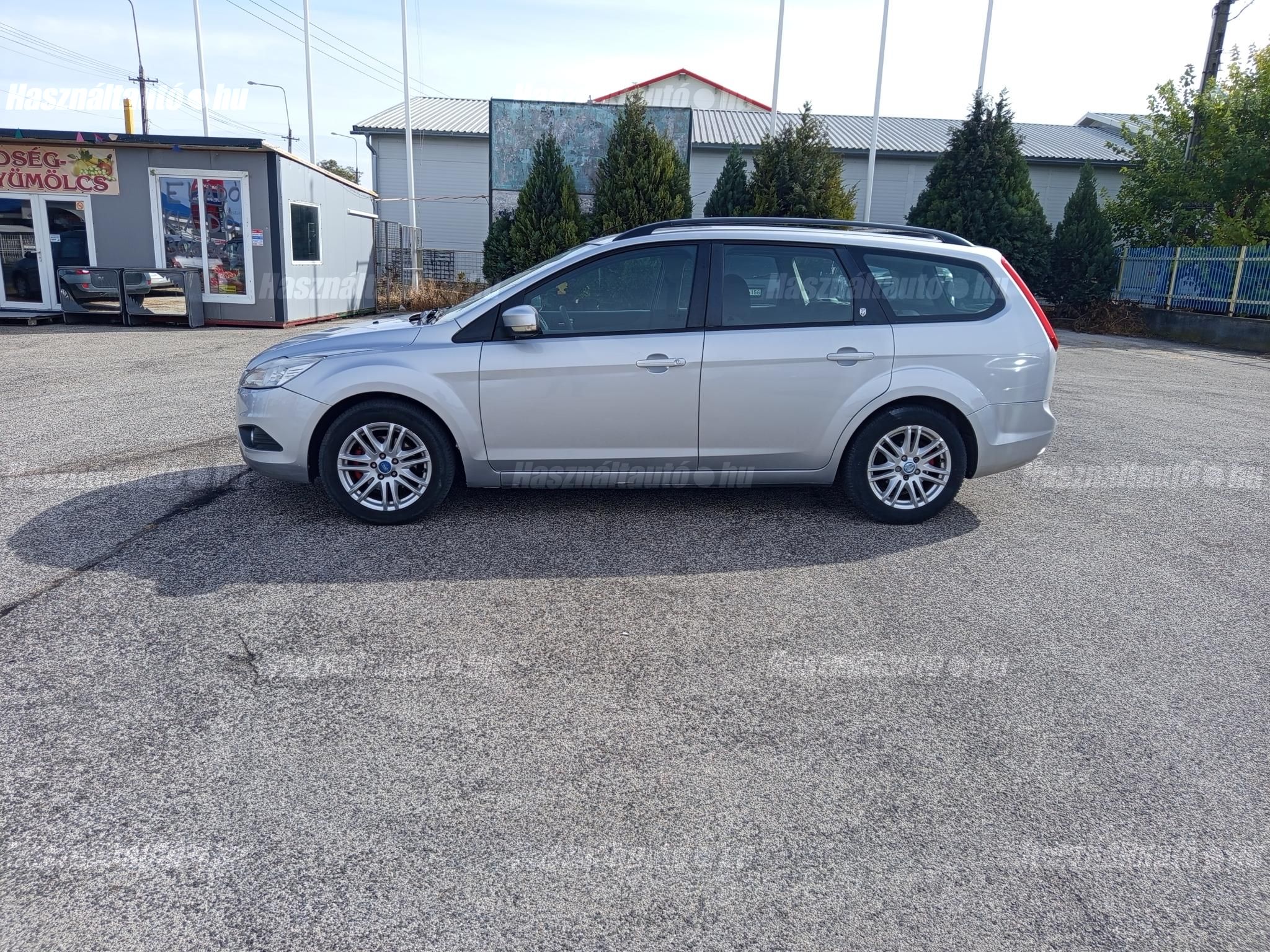 FORD FOCUS 2010/9 - 1