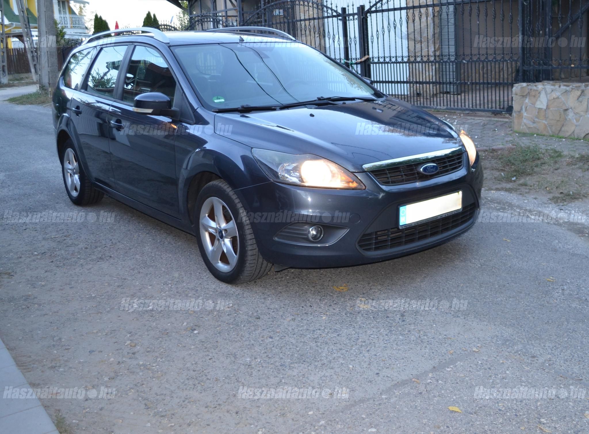 FORD FOCUS 2010/6 - 1