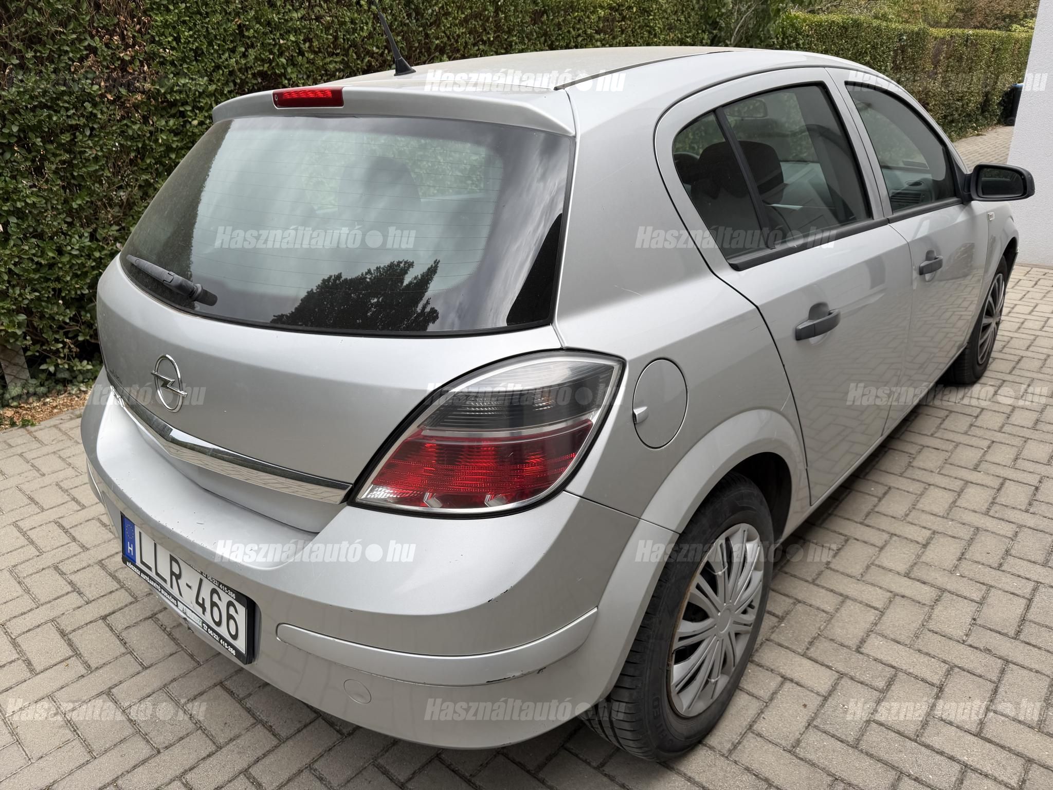 OPEL ASTRA H 2009/6 - 1