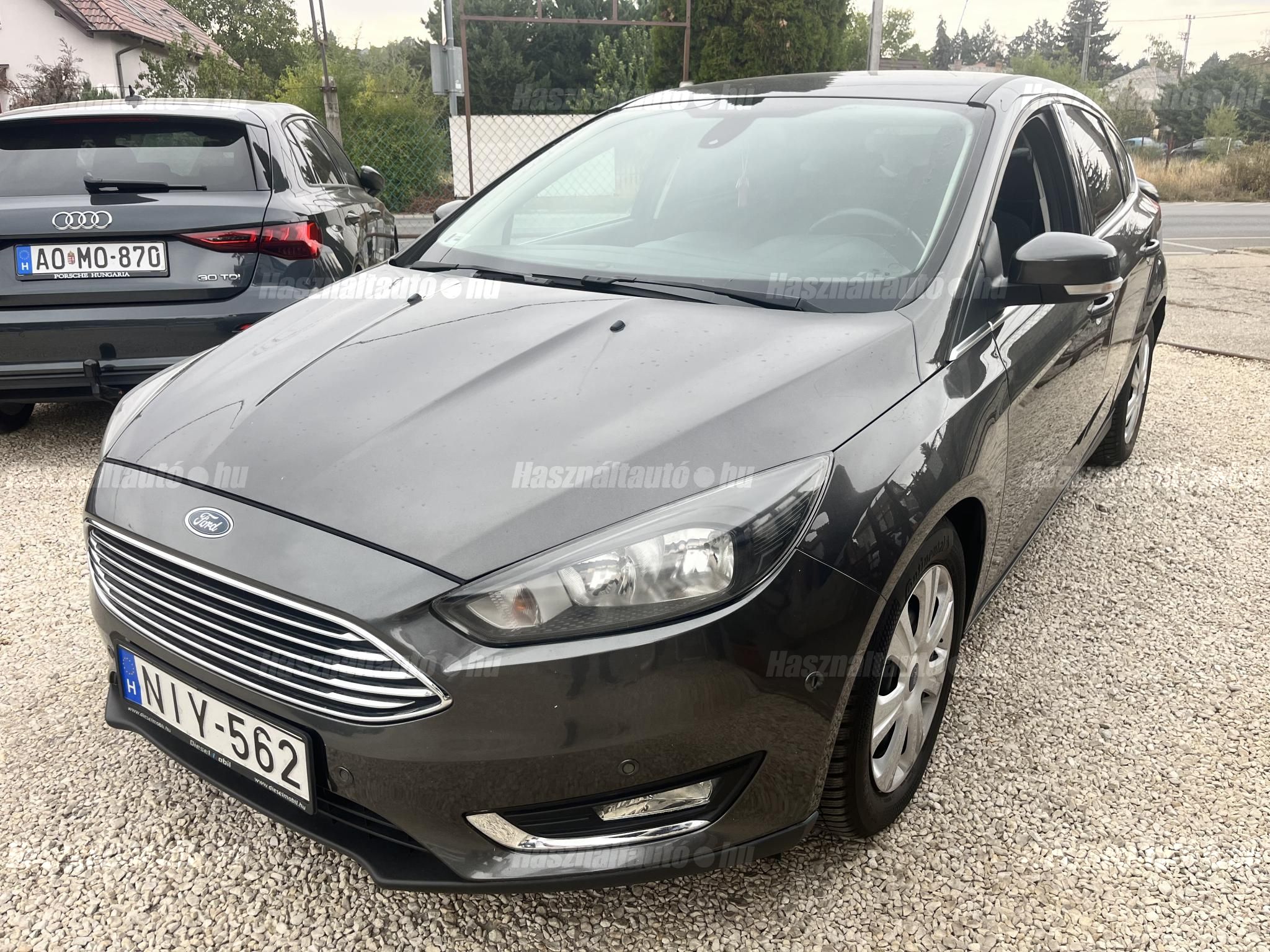 FORD FOCUS 2015/10 - 1