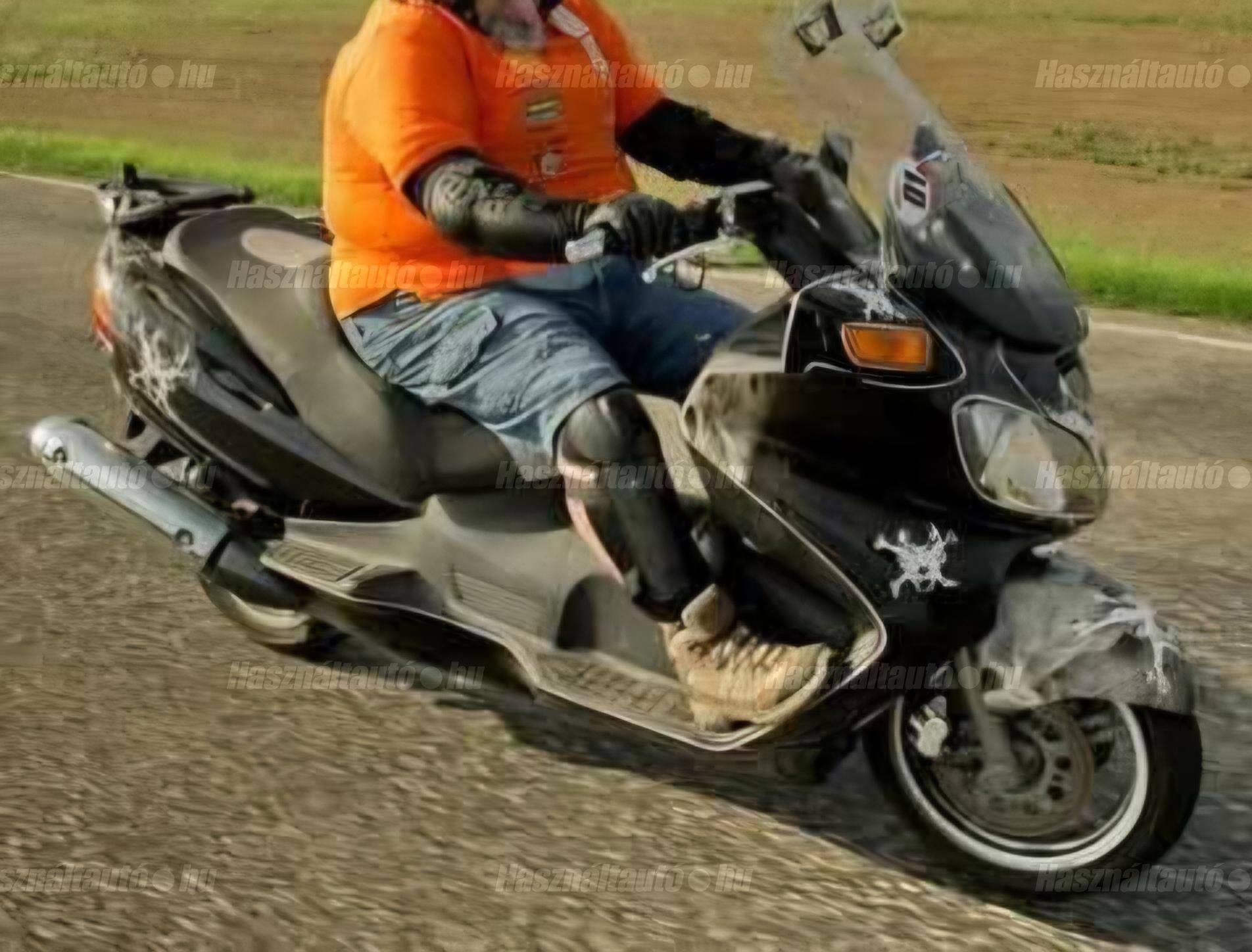 SUZUKI AN 650 BURGMAN 2003 - 1