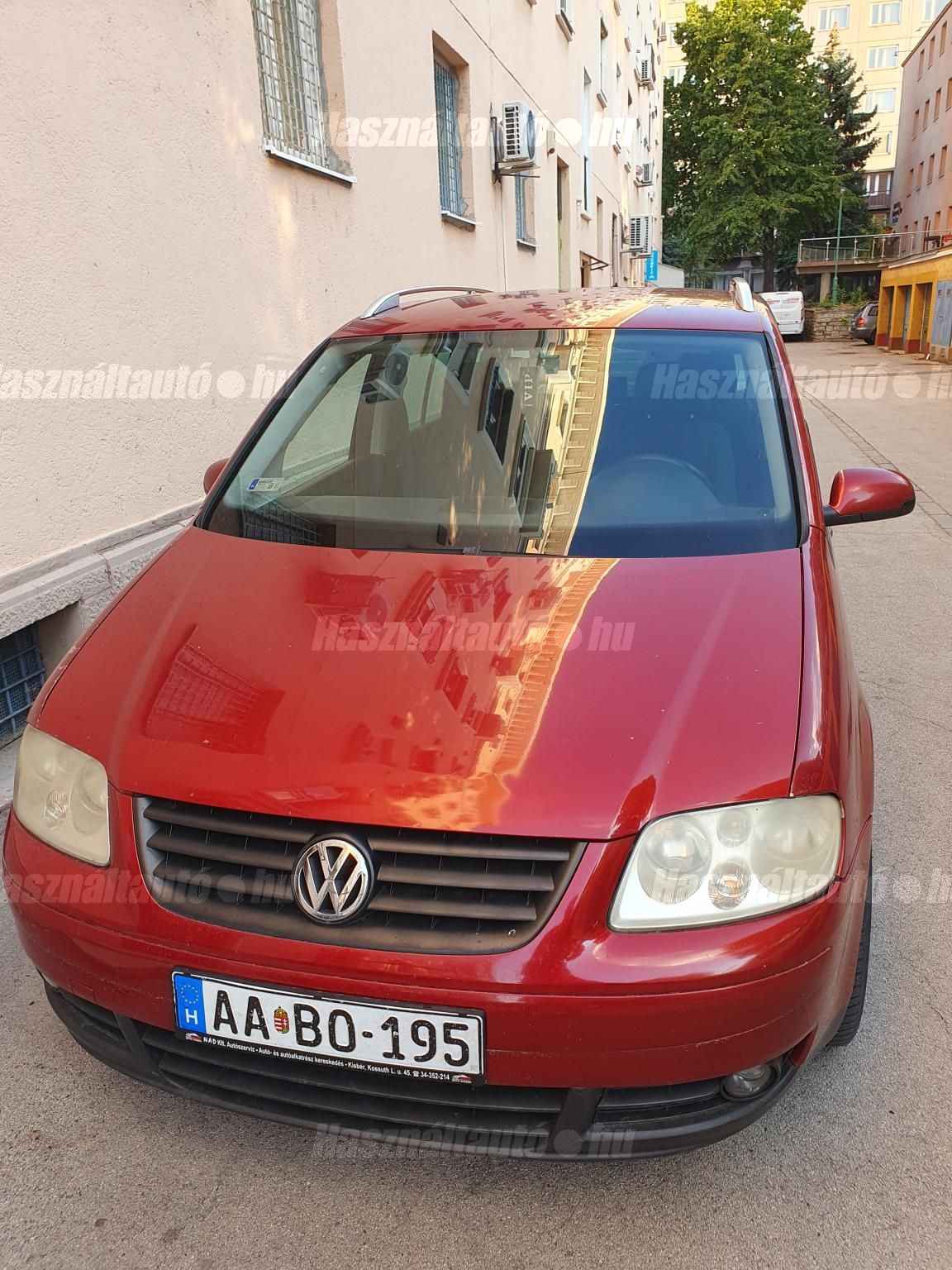 VOLKSWAGEN TOURAN 2004/8 - 1
