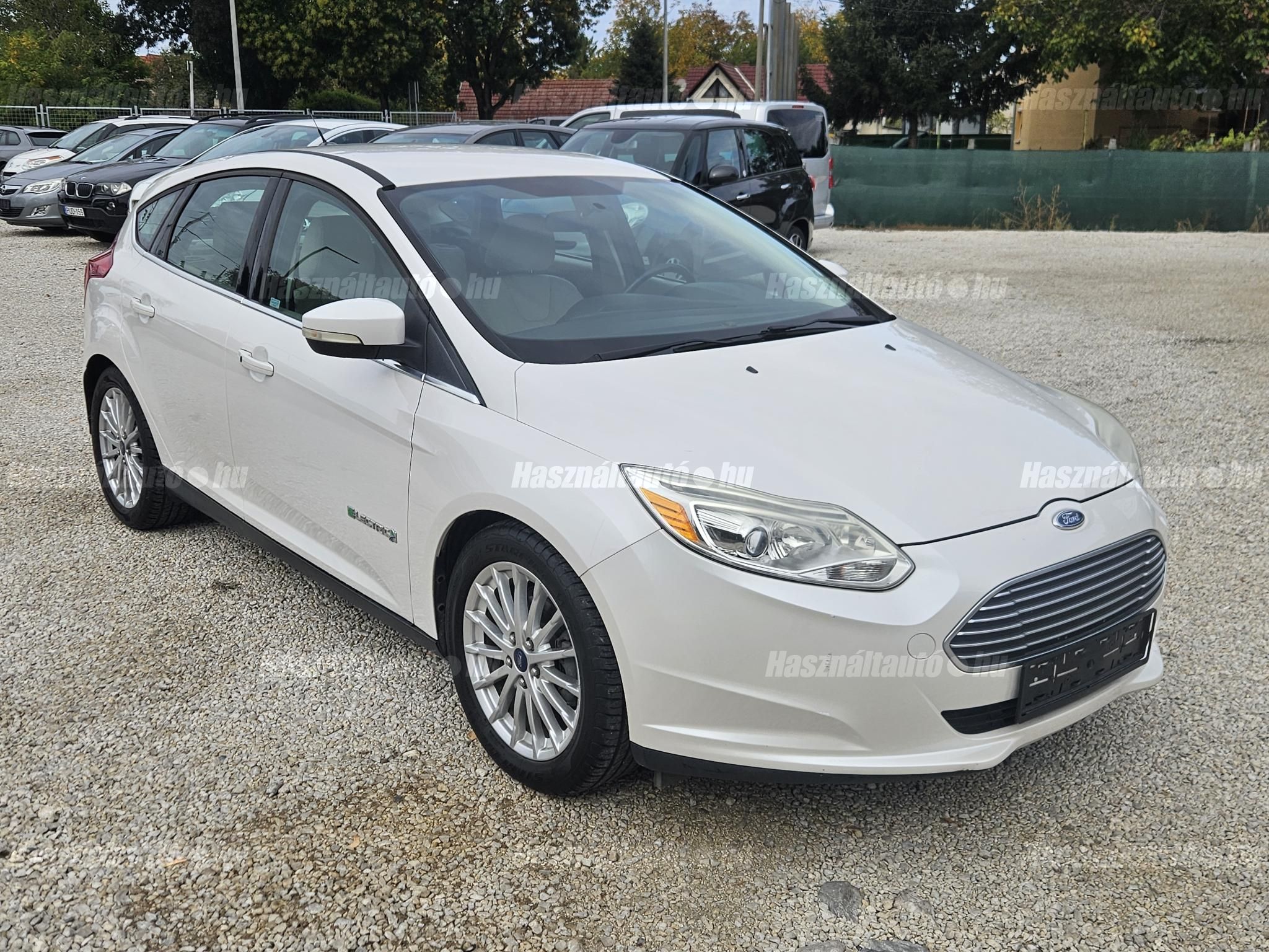 FORD FOCUS 2013 - 1