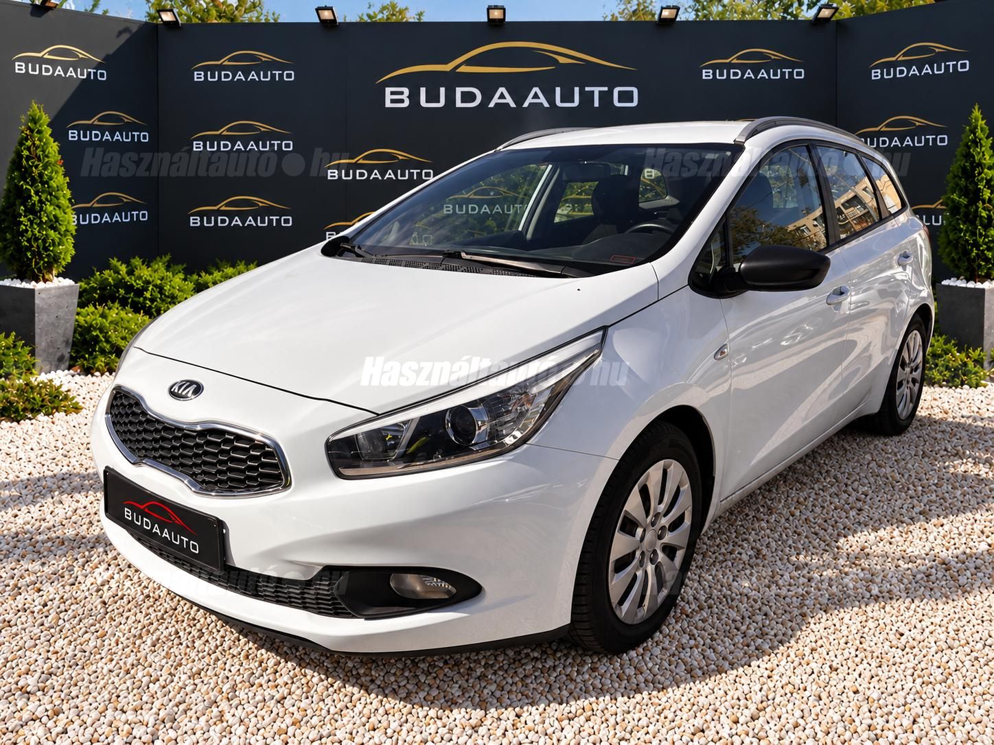 KIA CEE'D 2015/4 - 1