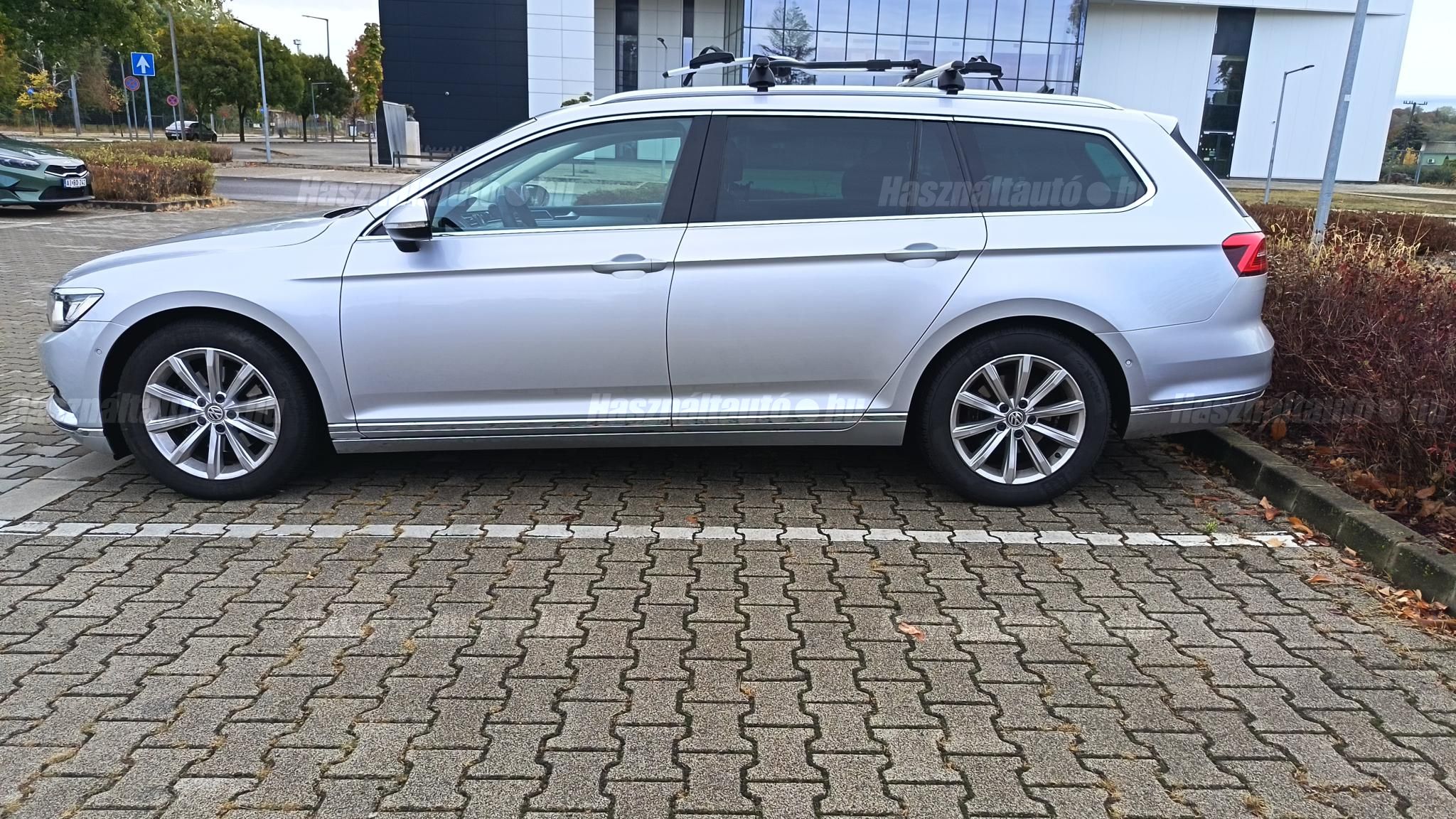 VOLKSWAGEN PASSAT 2019/7 - 1