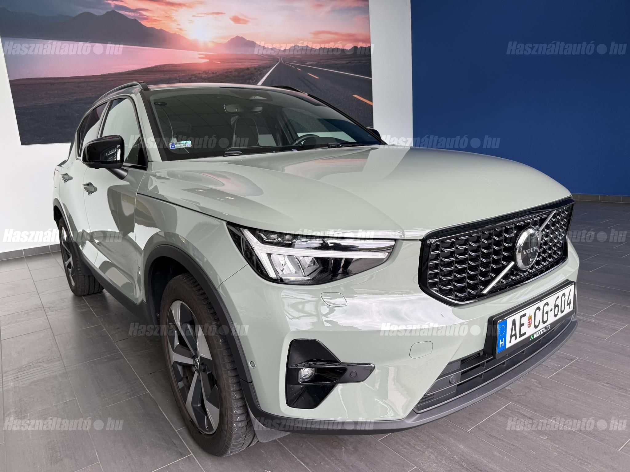 VOLVO XC40 2023/6 - 1