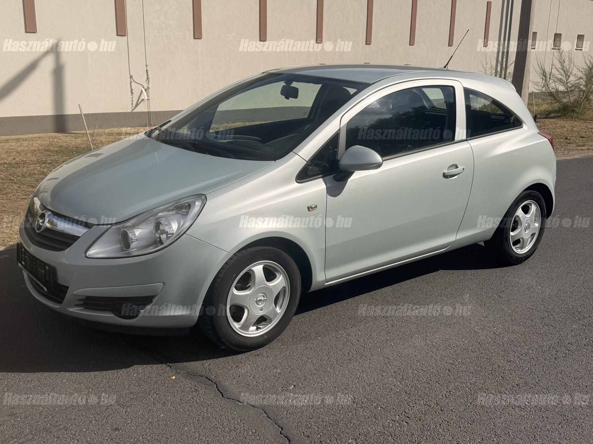 OPEL CORSA D 2009/5 - 1