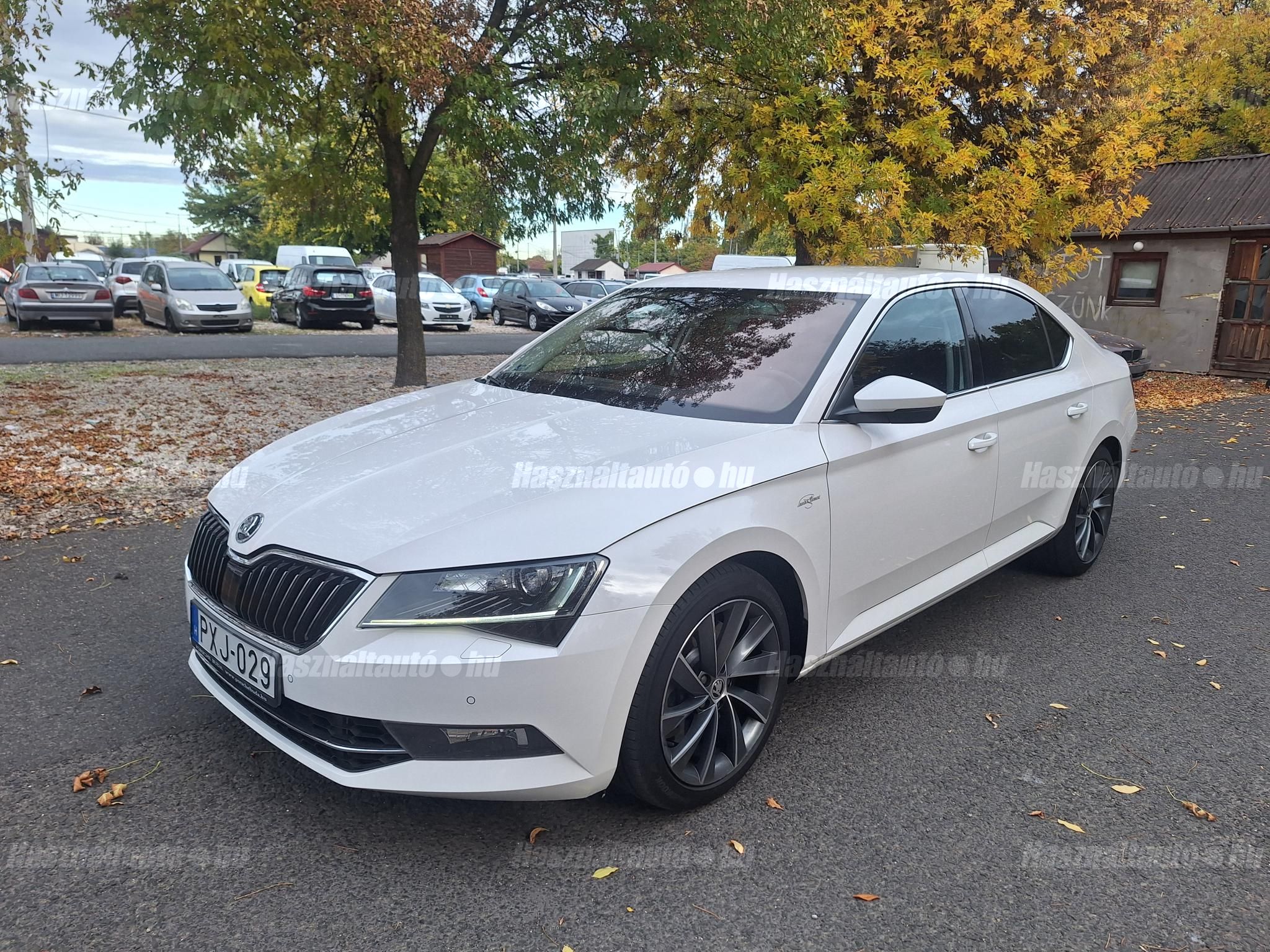 SKODA SUPERB 2018/8 - 1
