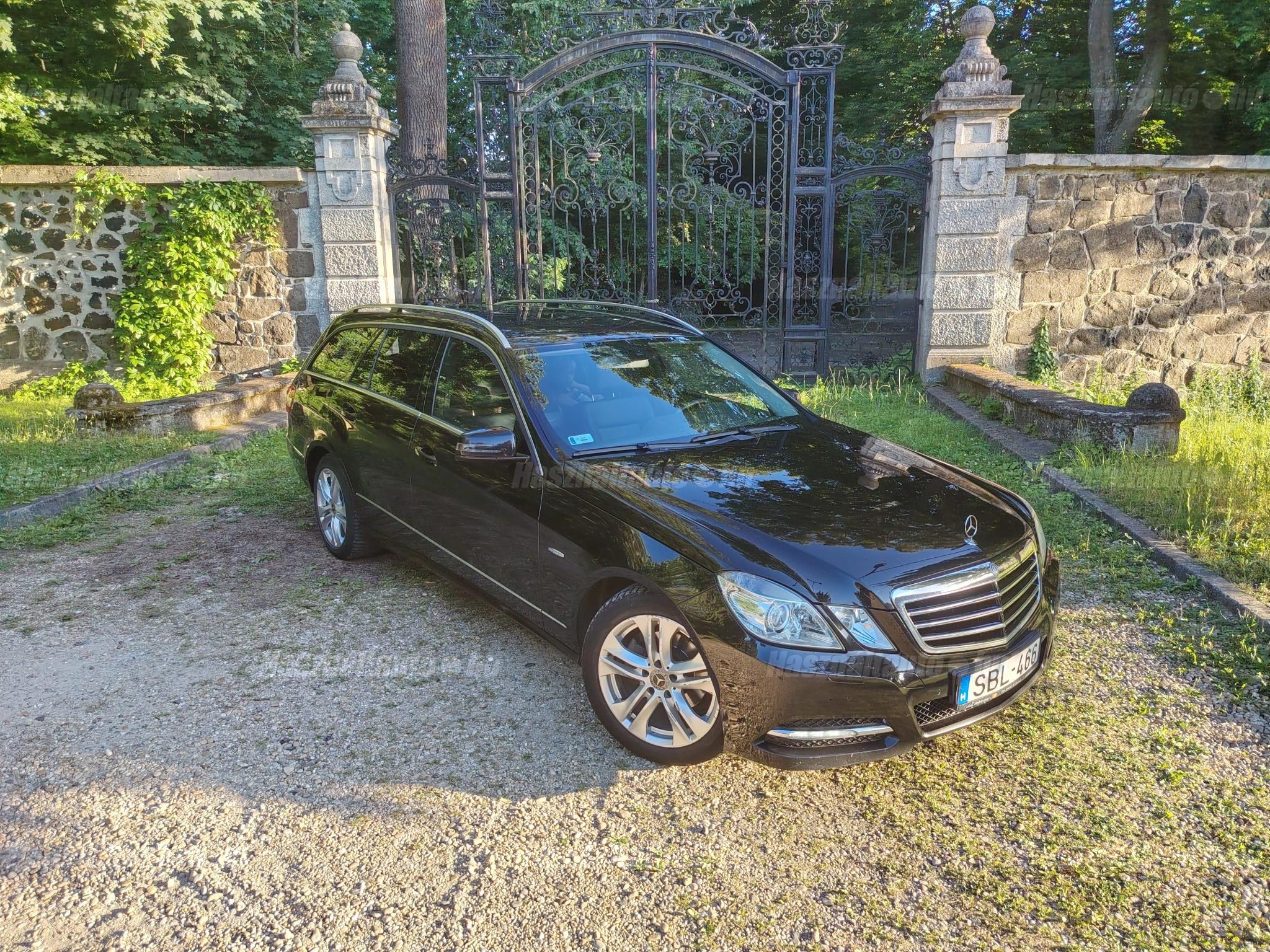 MERCEDES-BENZ E 220 2011/6 - 1