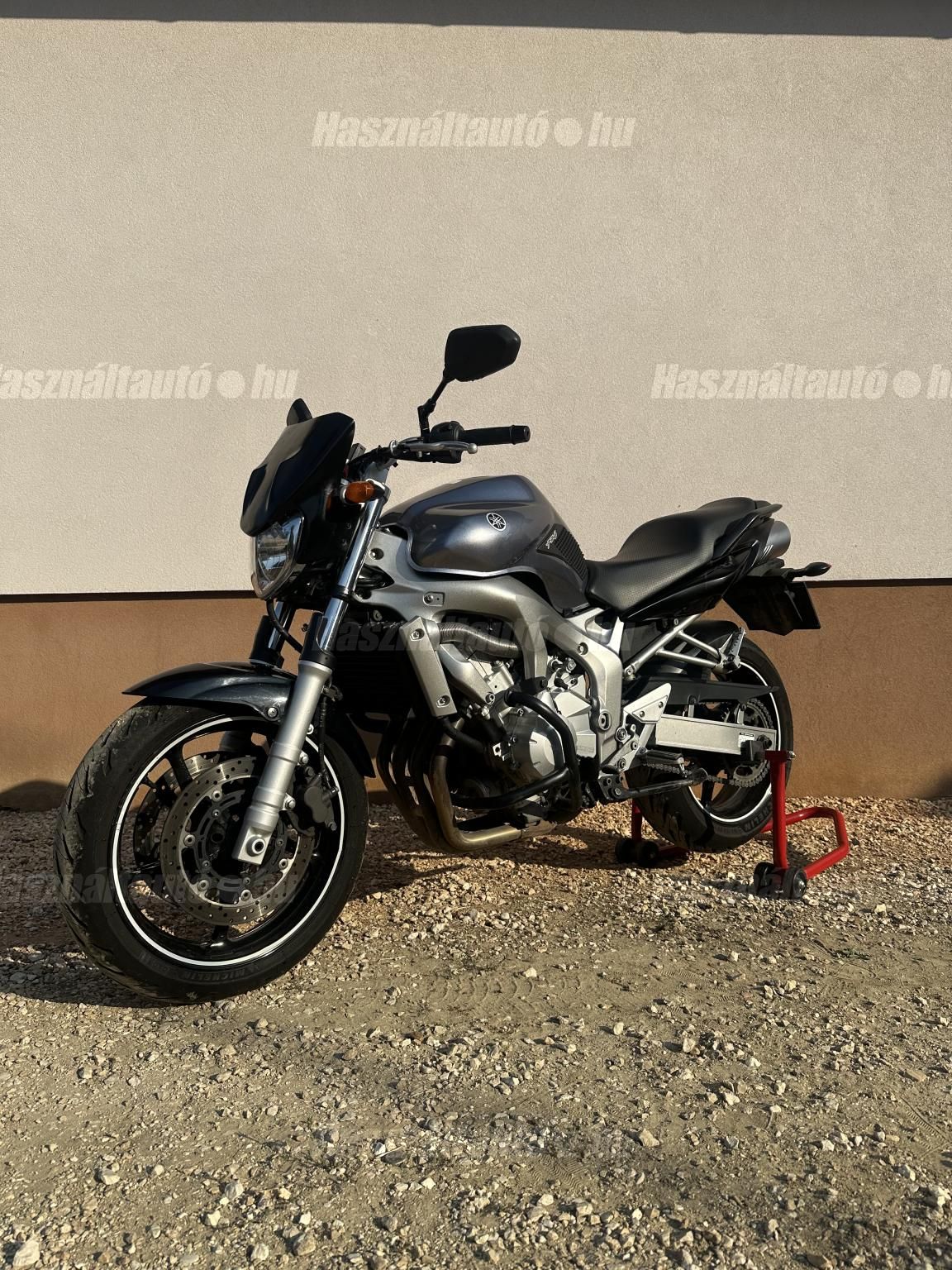 YAMAHA FZ6-N 2007/4 - 1