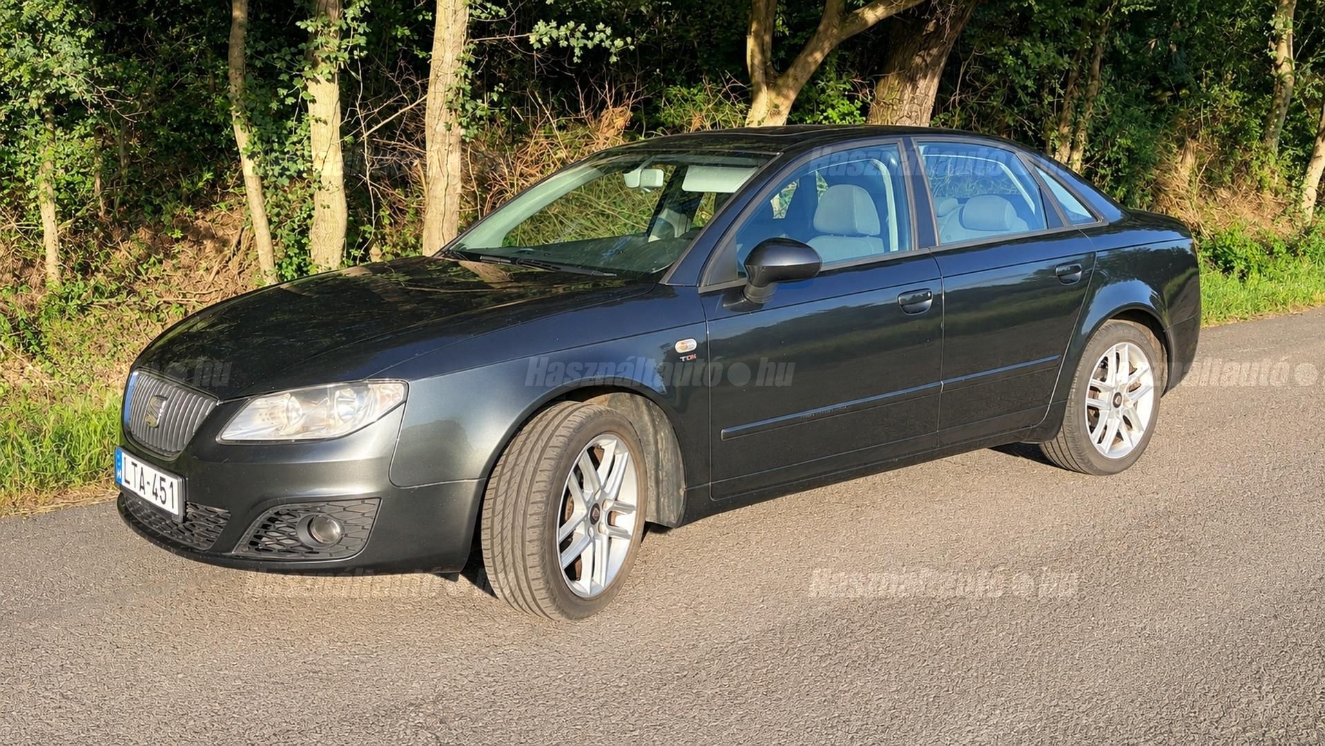 SEAT EXEO 2010/8 - 1