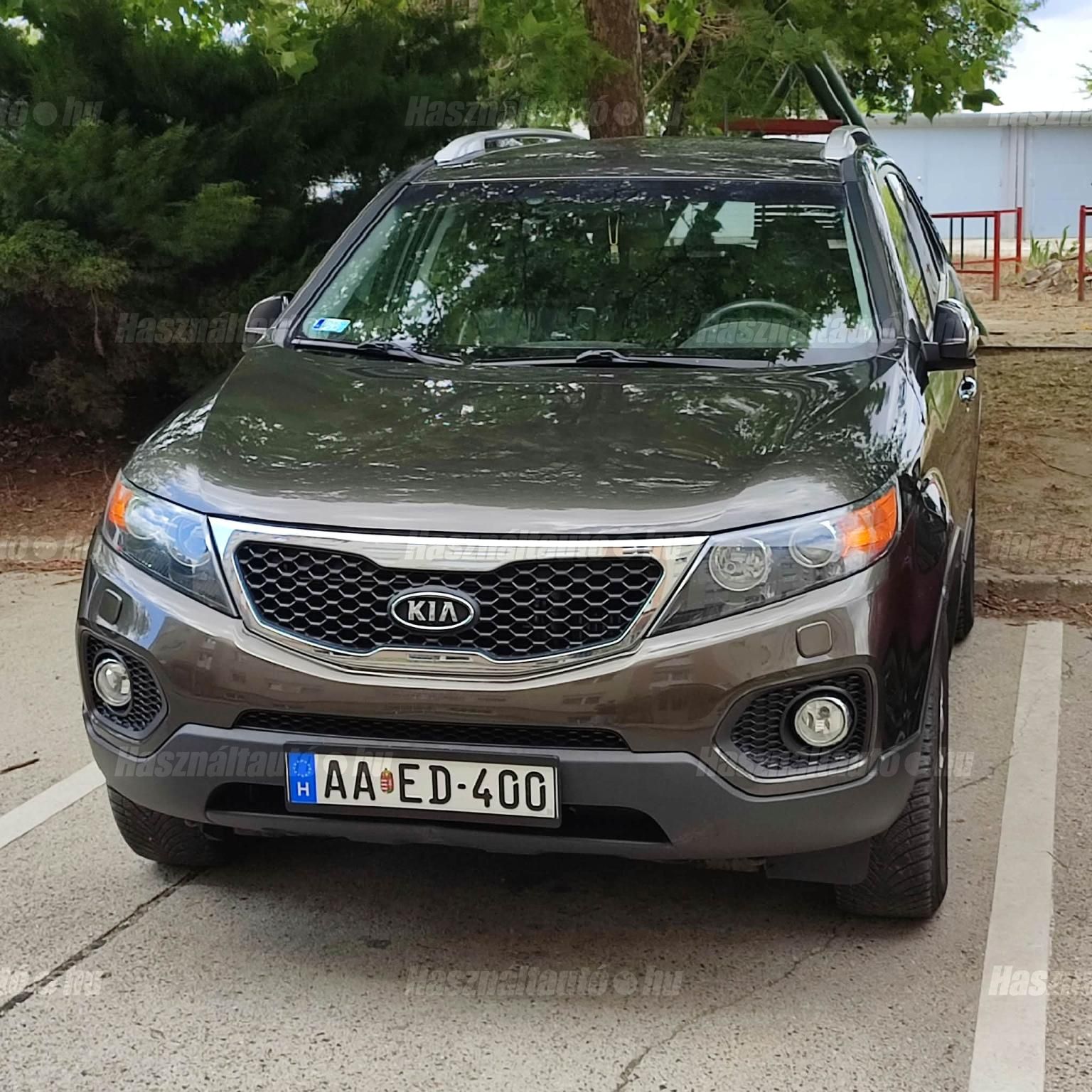 KIA SORENTO 2011/8 - 1