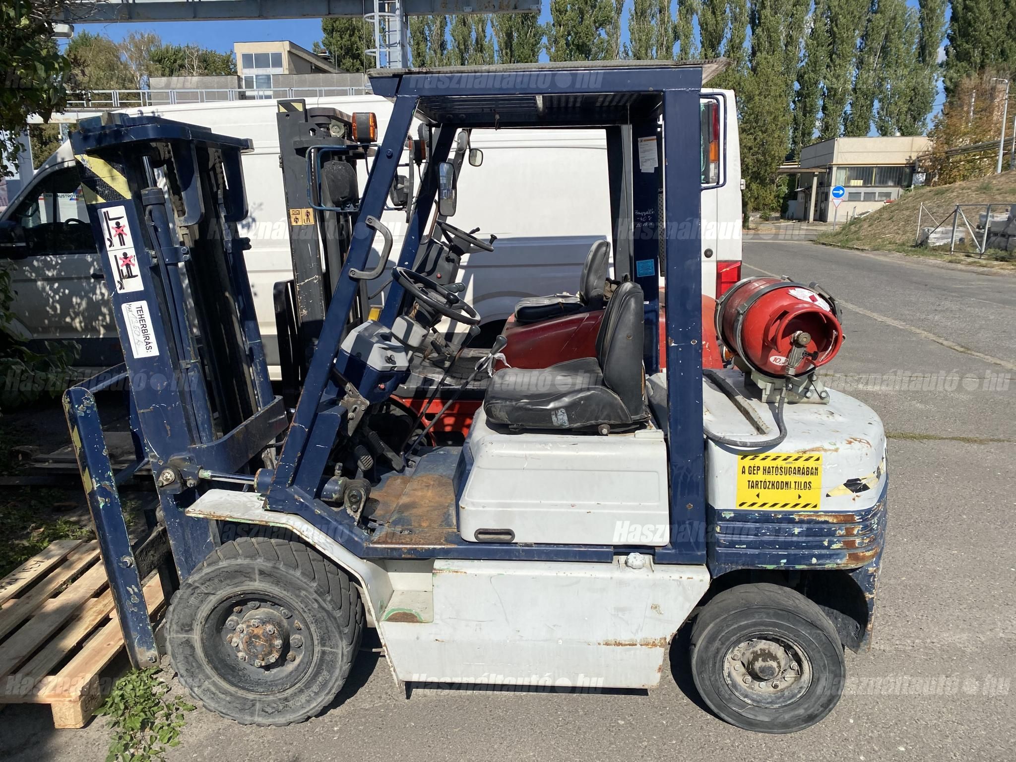 KOMATSU 2000 - 1