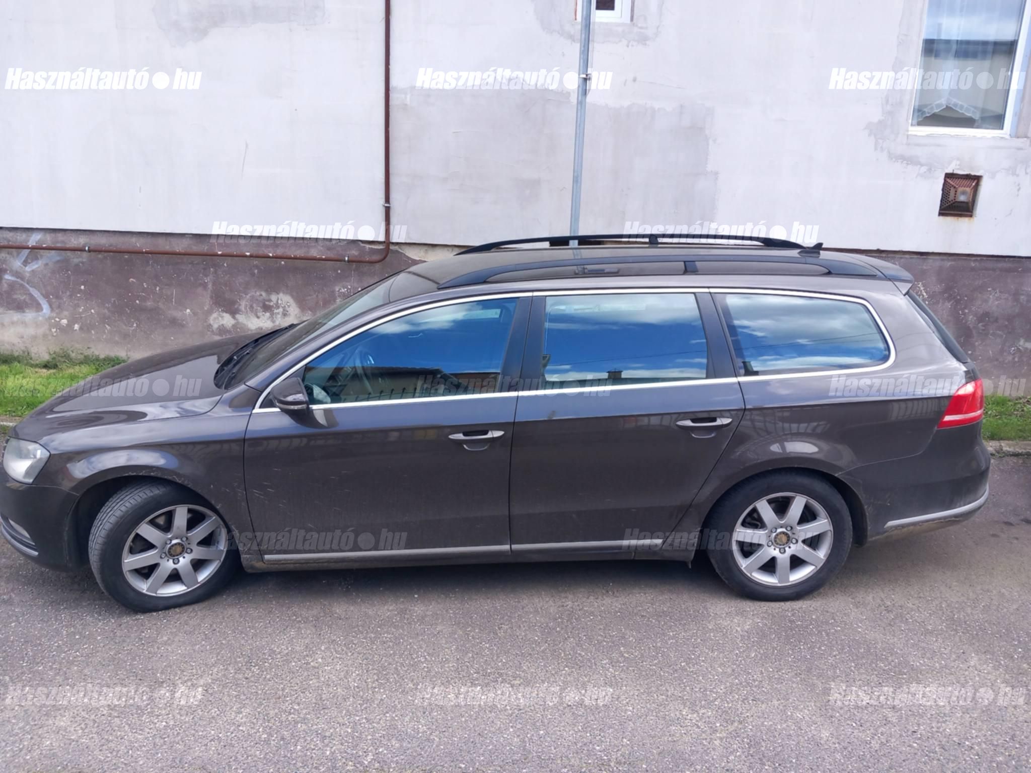 VOLKSWAGEN PASSAT VII 2012/8 - 1