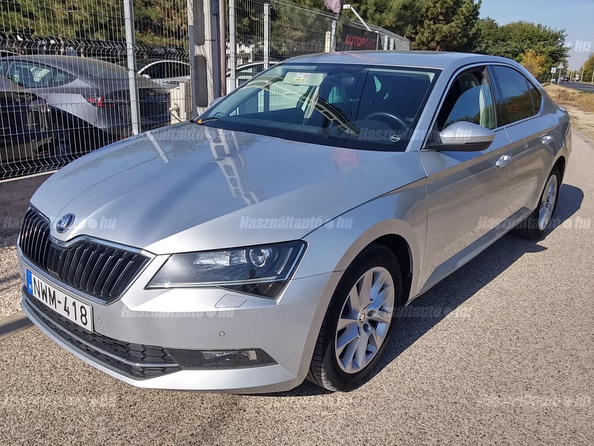 SKODA SUPERB 2016/8 - 1