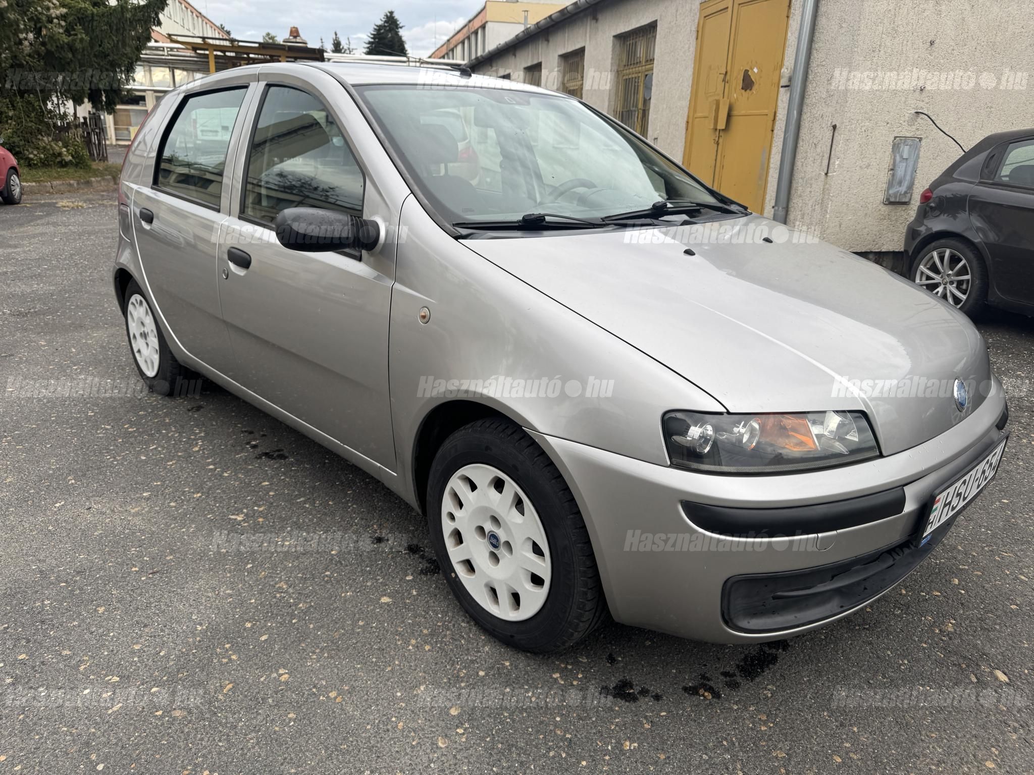 FIAT PUNTO 2001/6 - 1