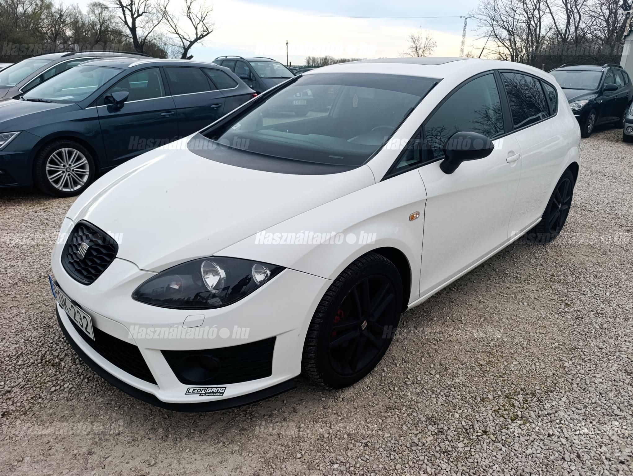 SEAT LEON 2012/3 - 1