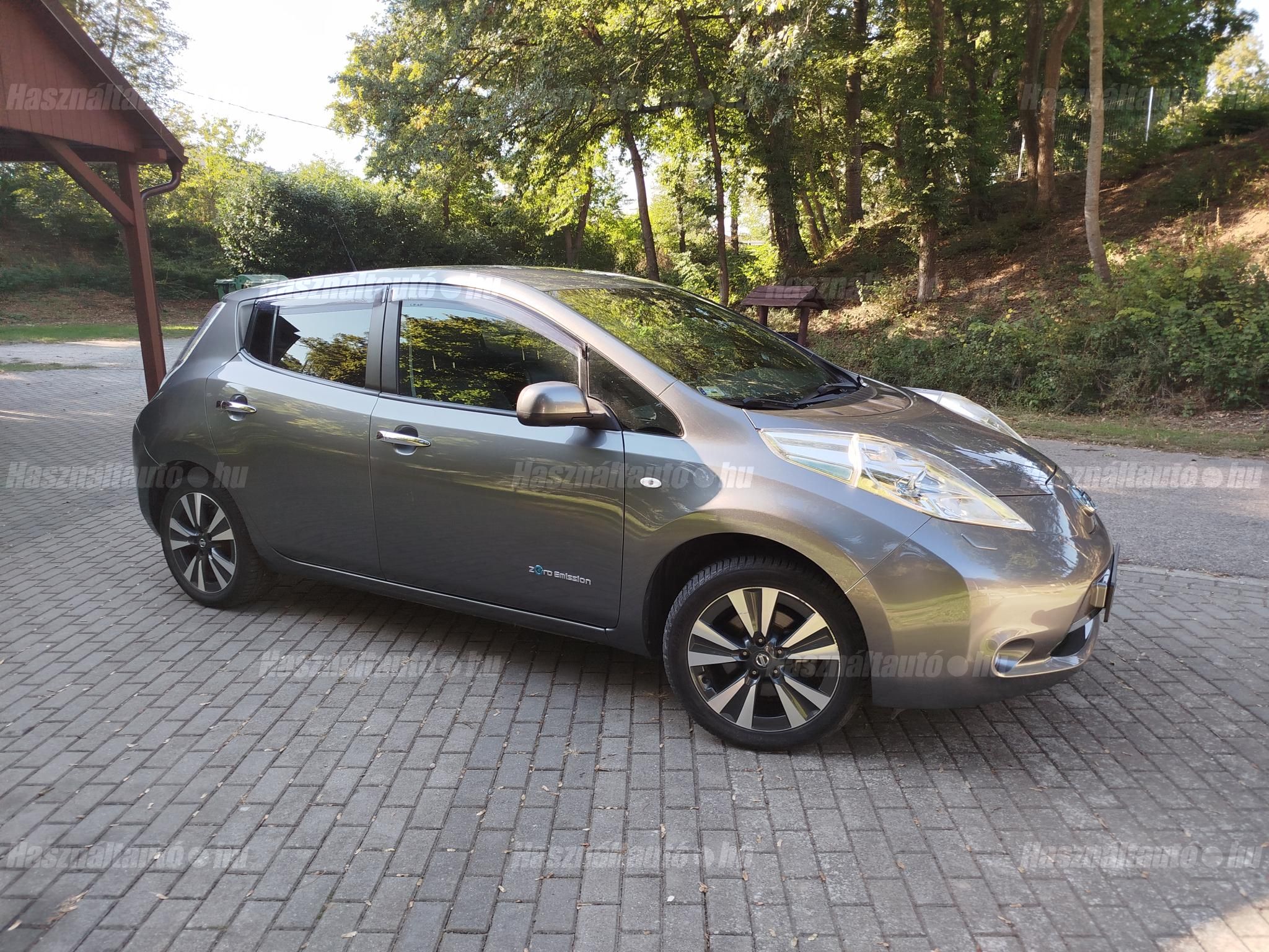 NISSAN LEAF 2017/4 - 1