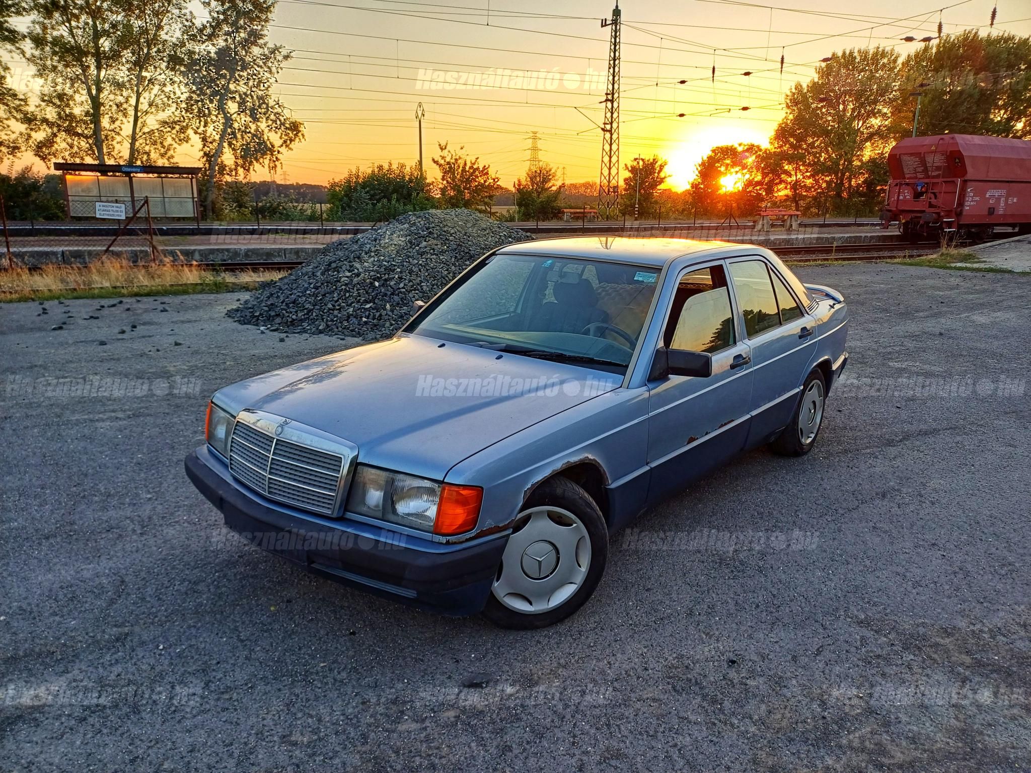 MERCEDES-BENZ 190 1991/7 - 1