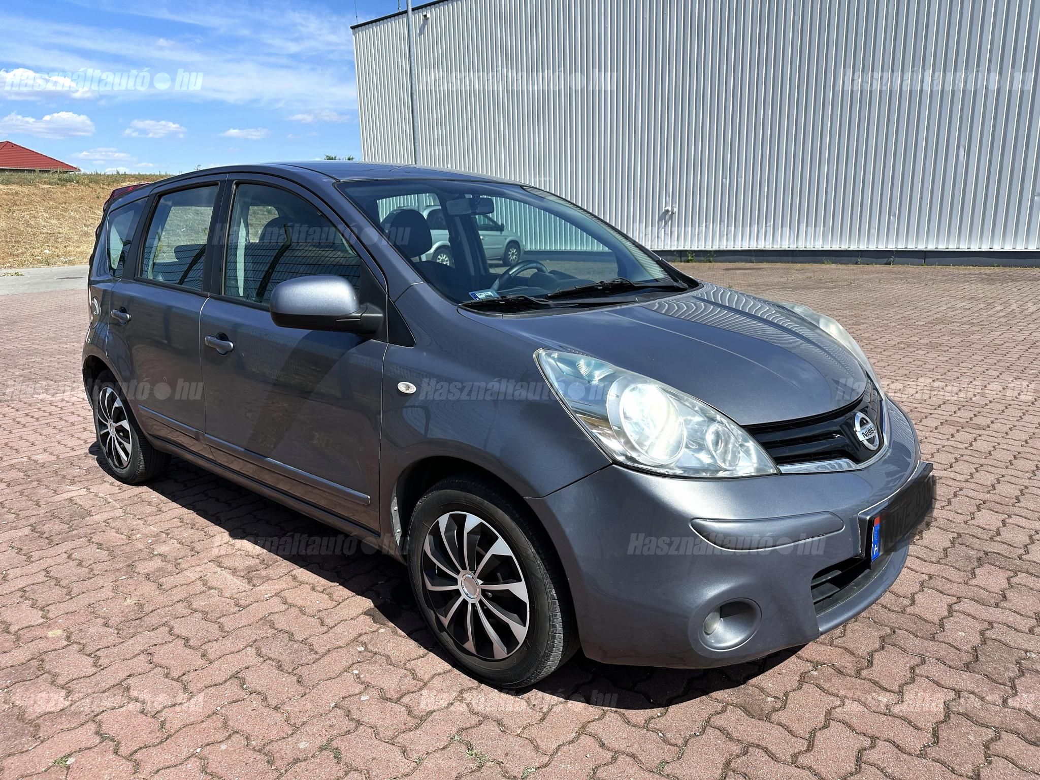 NISSAN NOTE 2010/4 - 1
