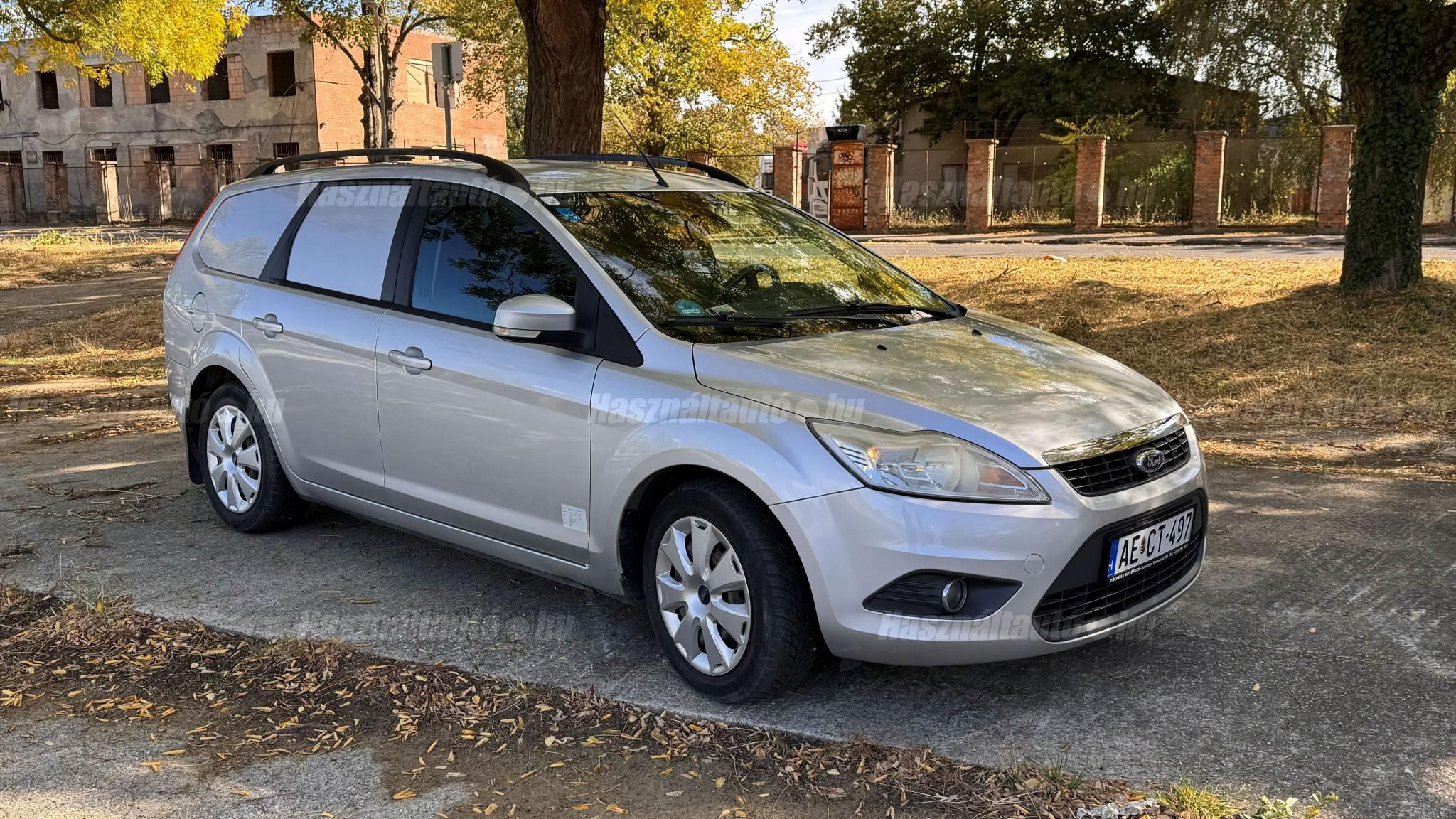 FORD FOCUS 2010 - 1