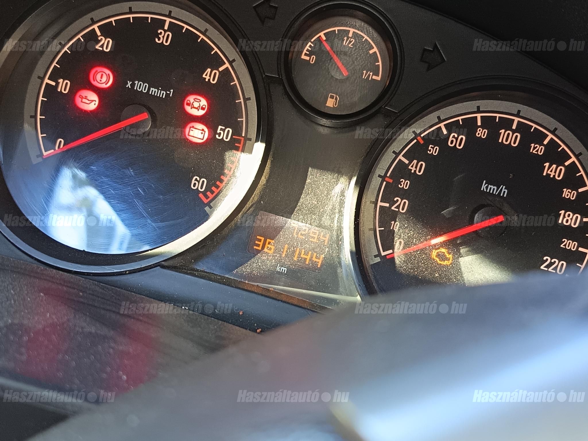 OPEL ASTRA H 2004/8 - 1