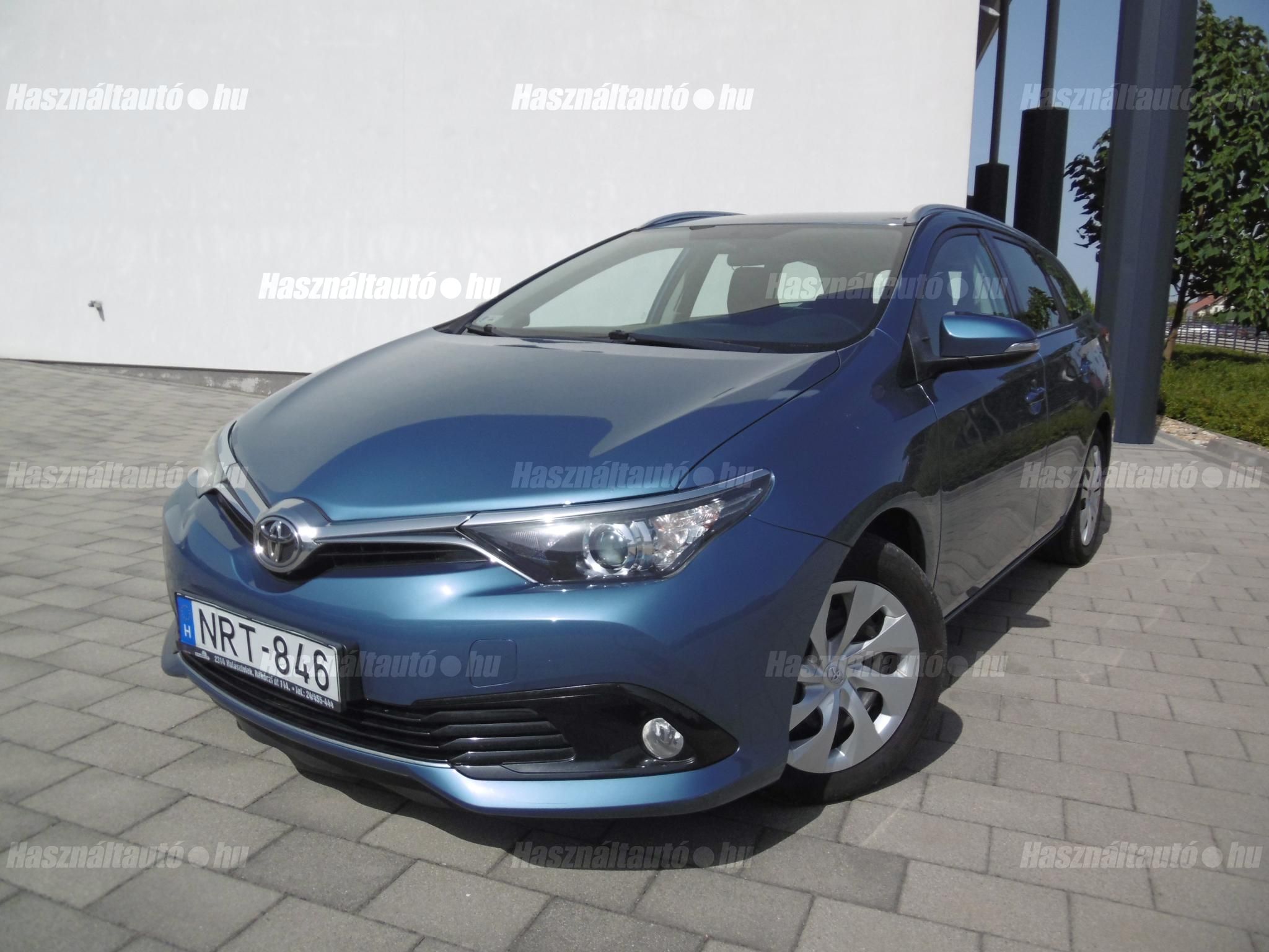 TOYOTA AURIS 2016/6 - 1