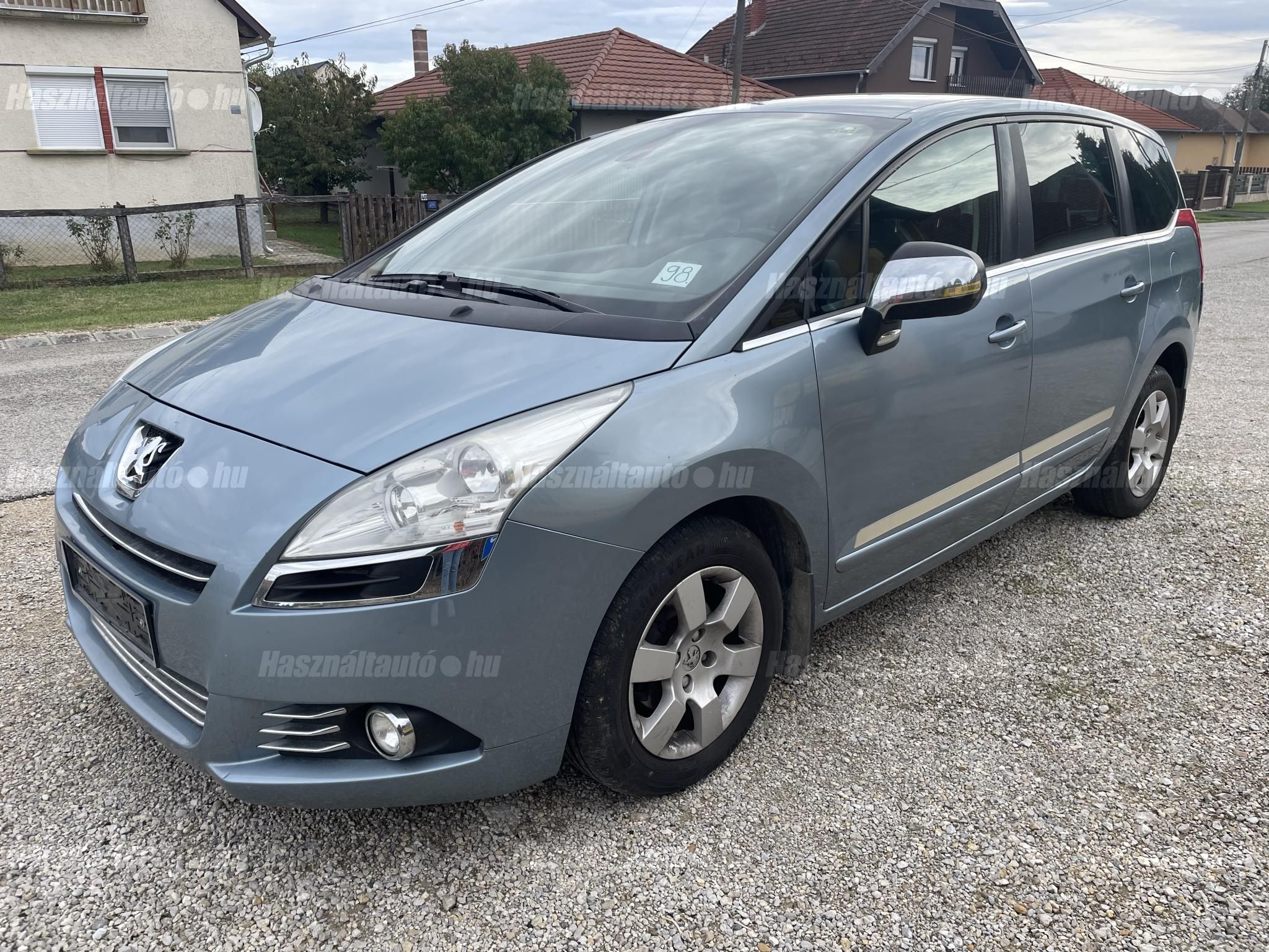 PEUGEOT 5008 2010/12 - 1