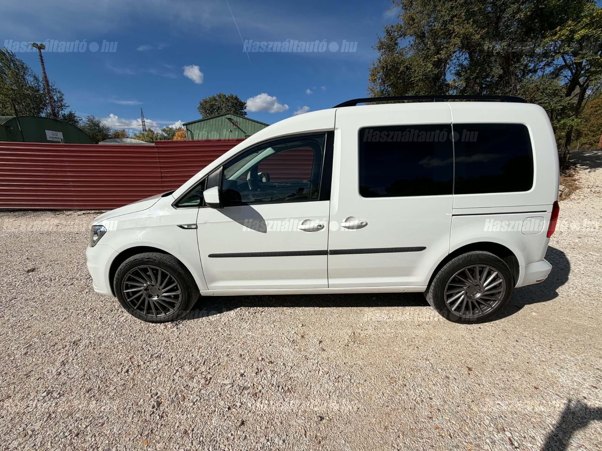 VOLKSWAGEN CADDY LIFE 2020/4 - 1