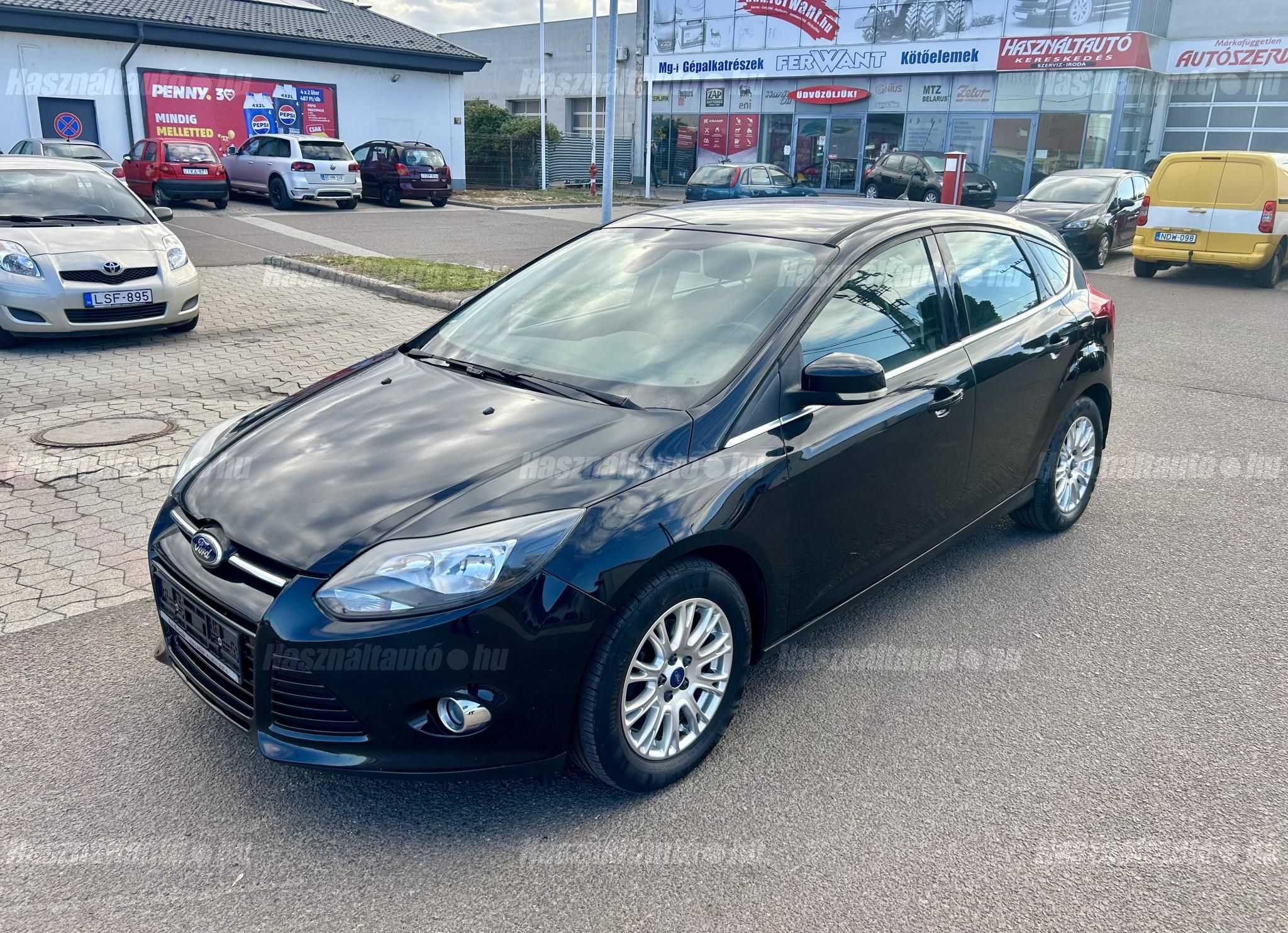 FORD FOCUS 2011/6 - 1