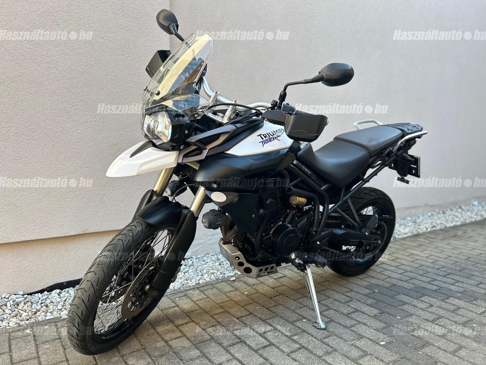 TRIUMPH TIGER 800 XC 2011/8 - 1