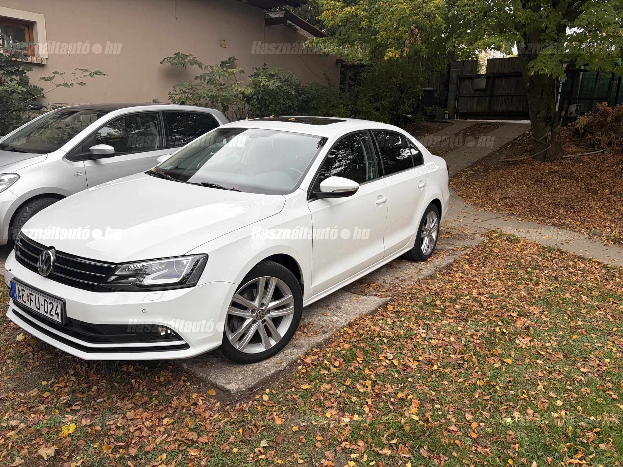 VOLKSWAGEN JETTA VI 2016 - 1