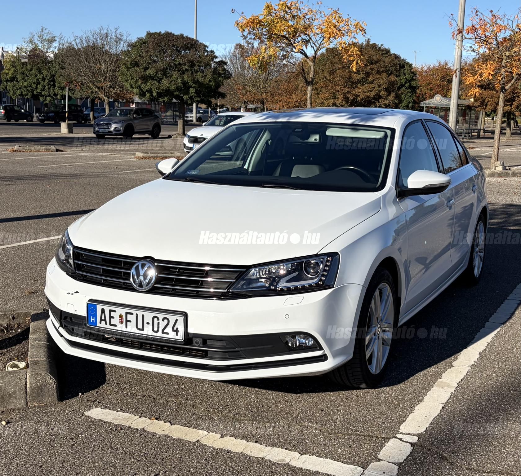 VOLKSWAGEN JETTA VI 2016 - 1