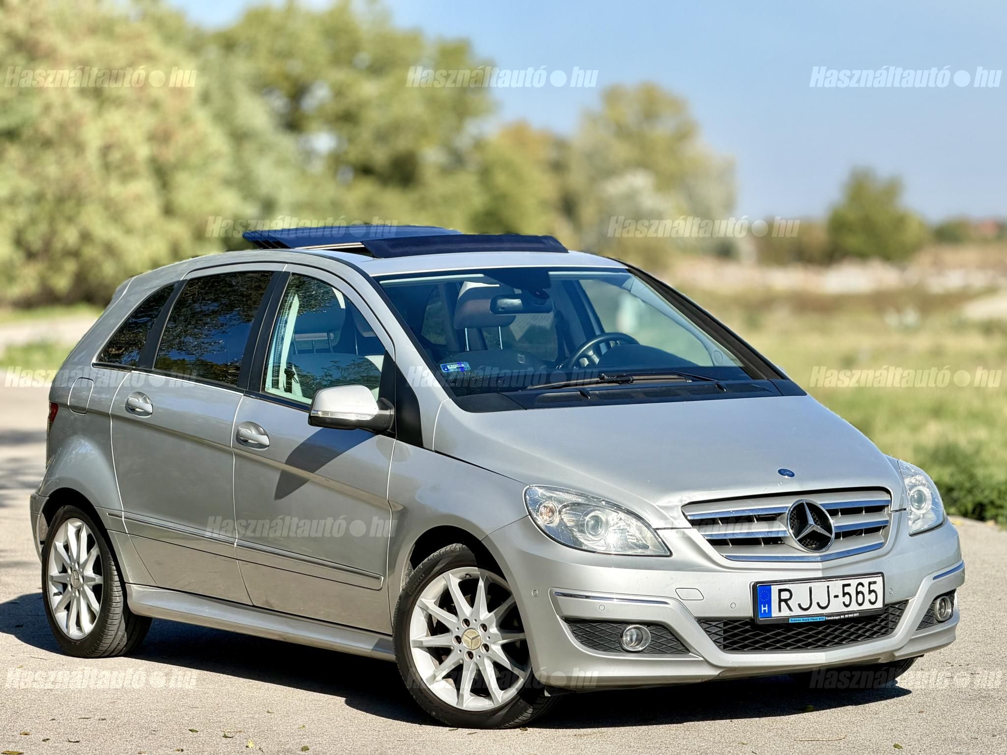 MERCEDES-BENZ B 200 2009/12 - 1