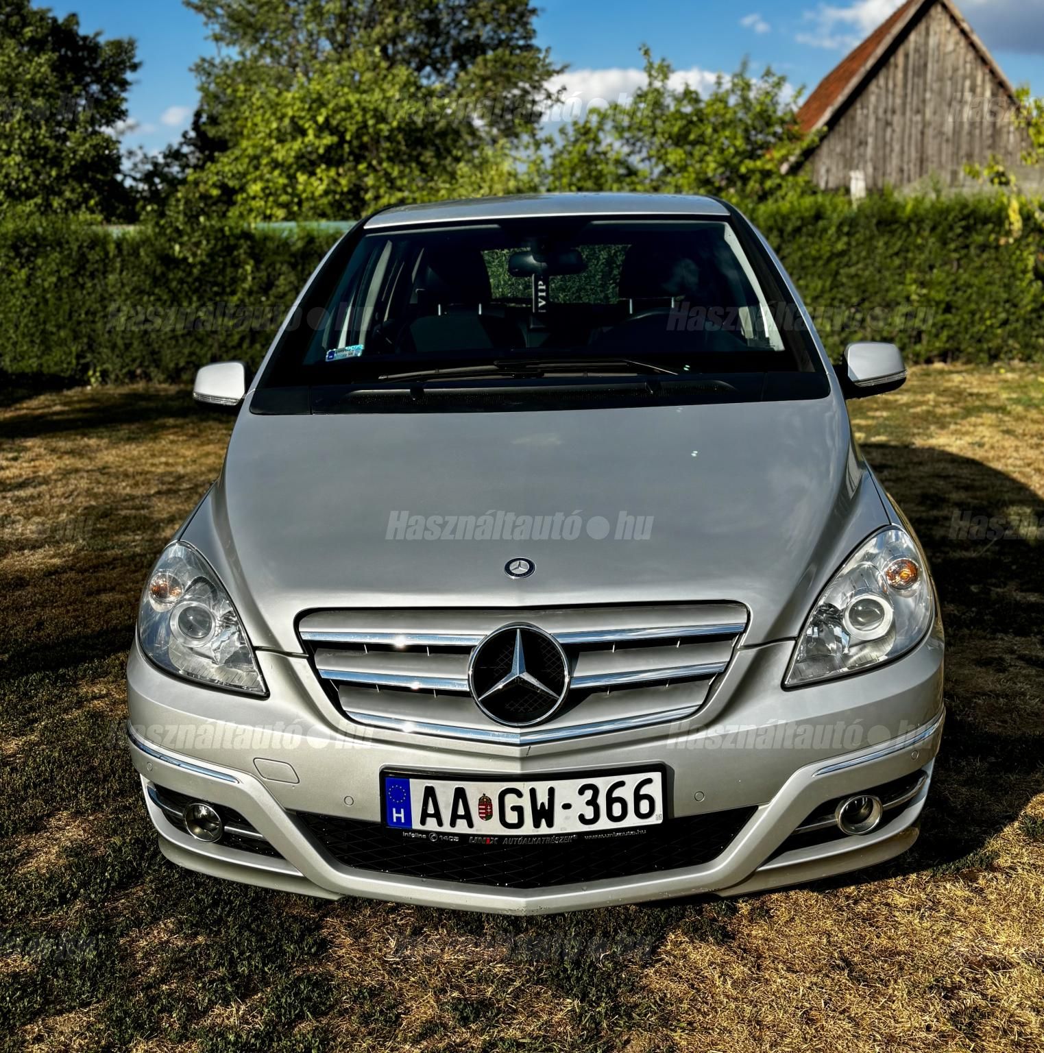MERCEDES-BENZ B 180 2011/10 - 1