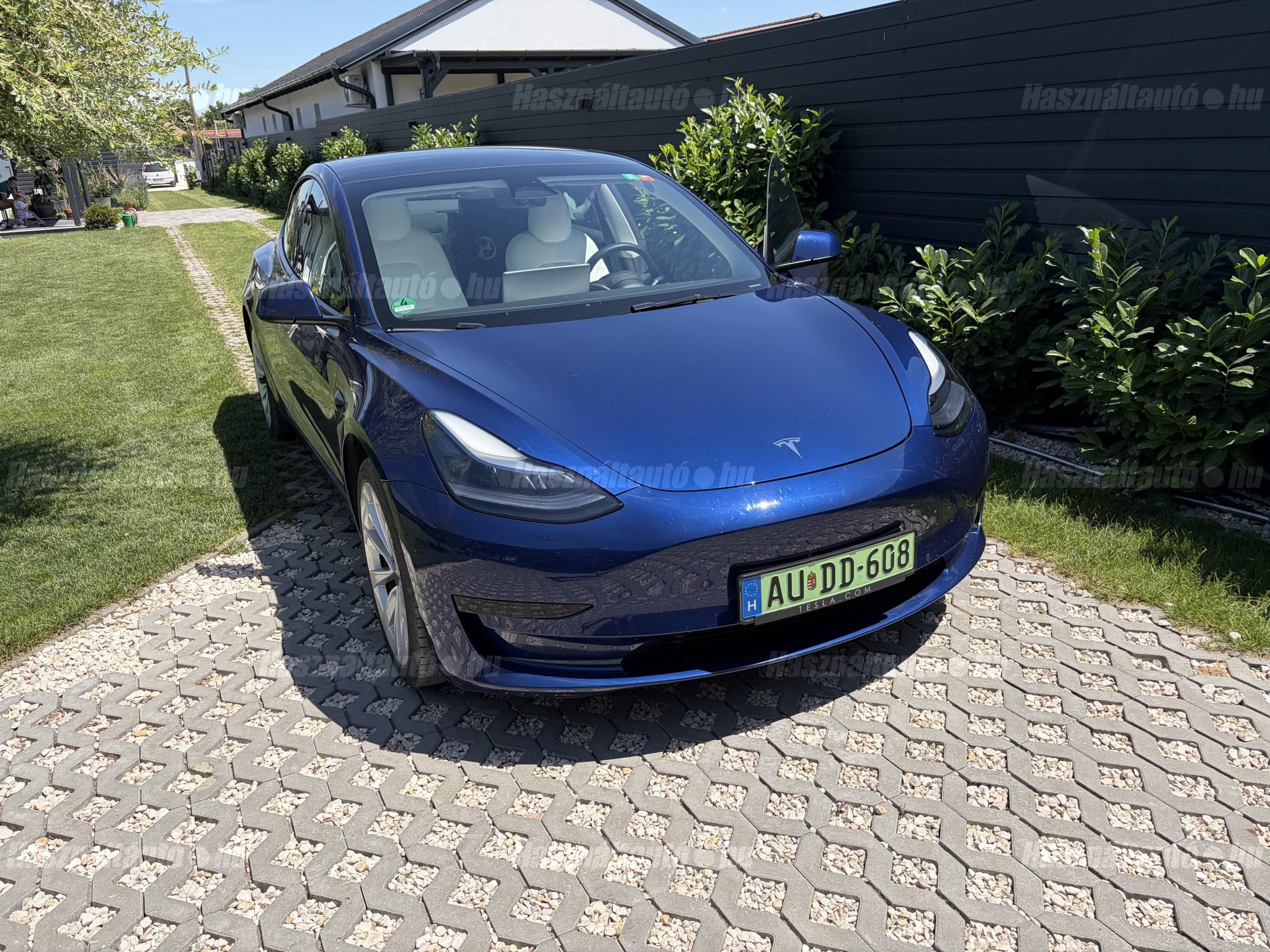 TESLA MODEL 3 2023 - 1