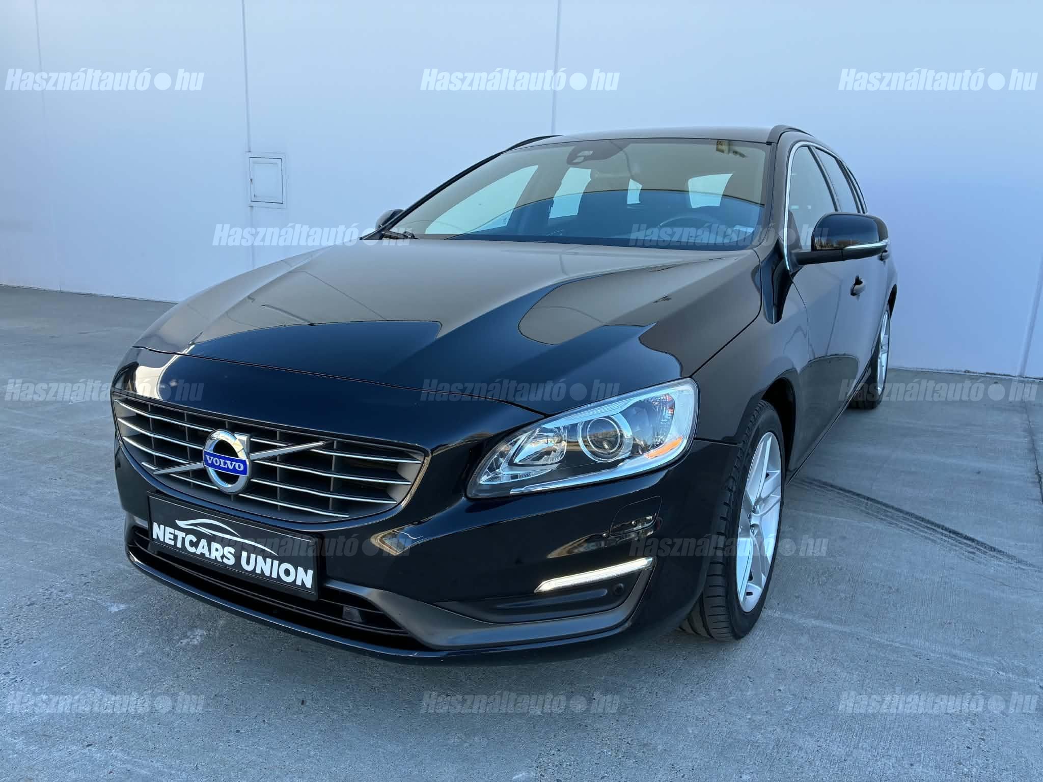 VOLVO V60 2015/6 - 1