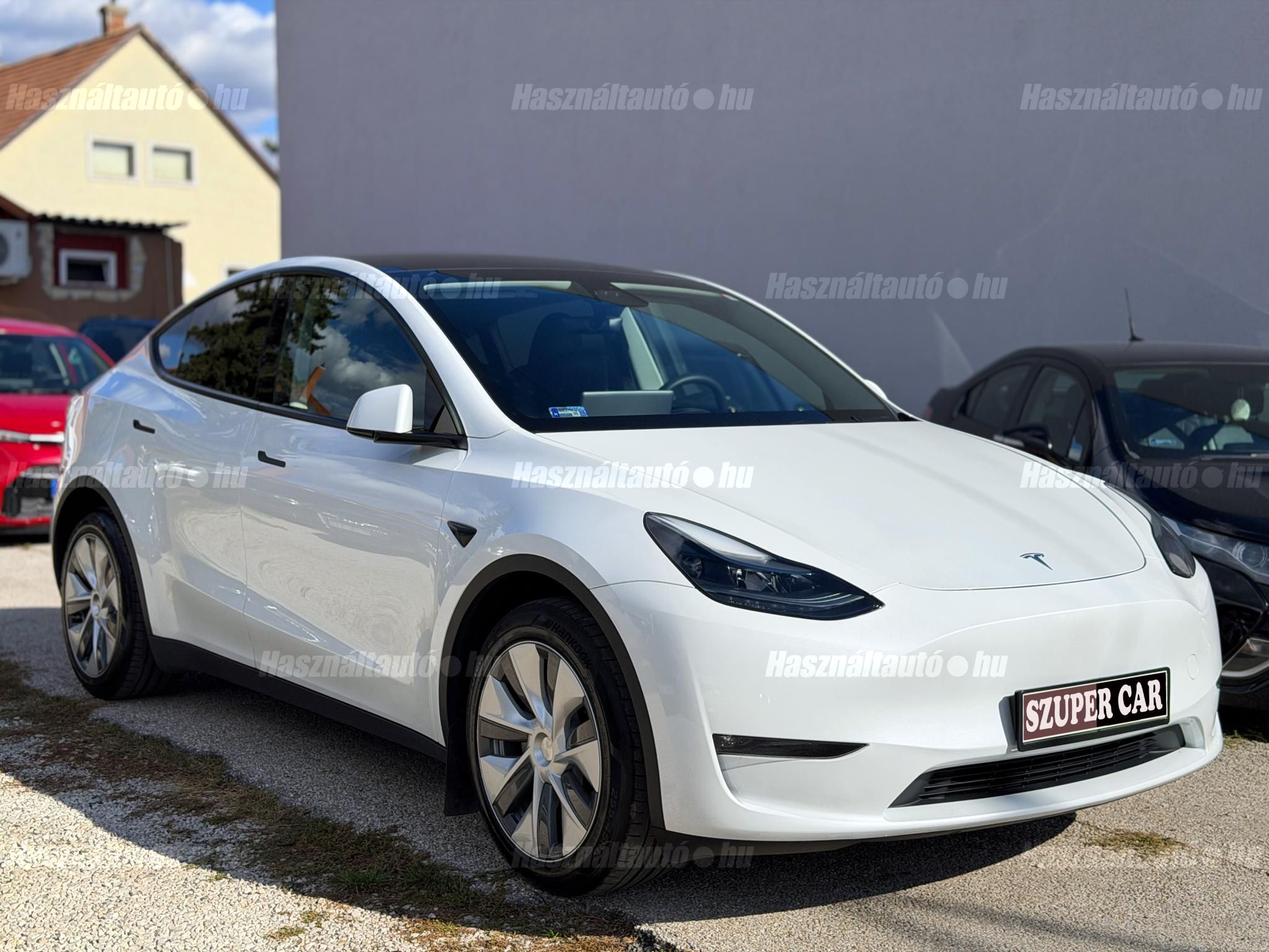 TESLA MODEL Y 2023/2 - 1