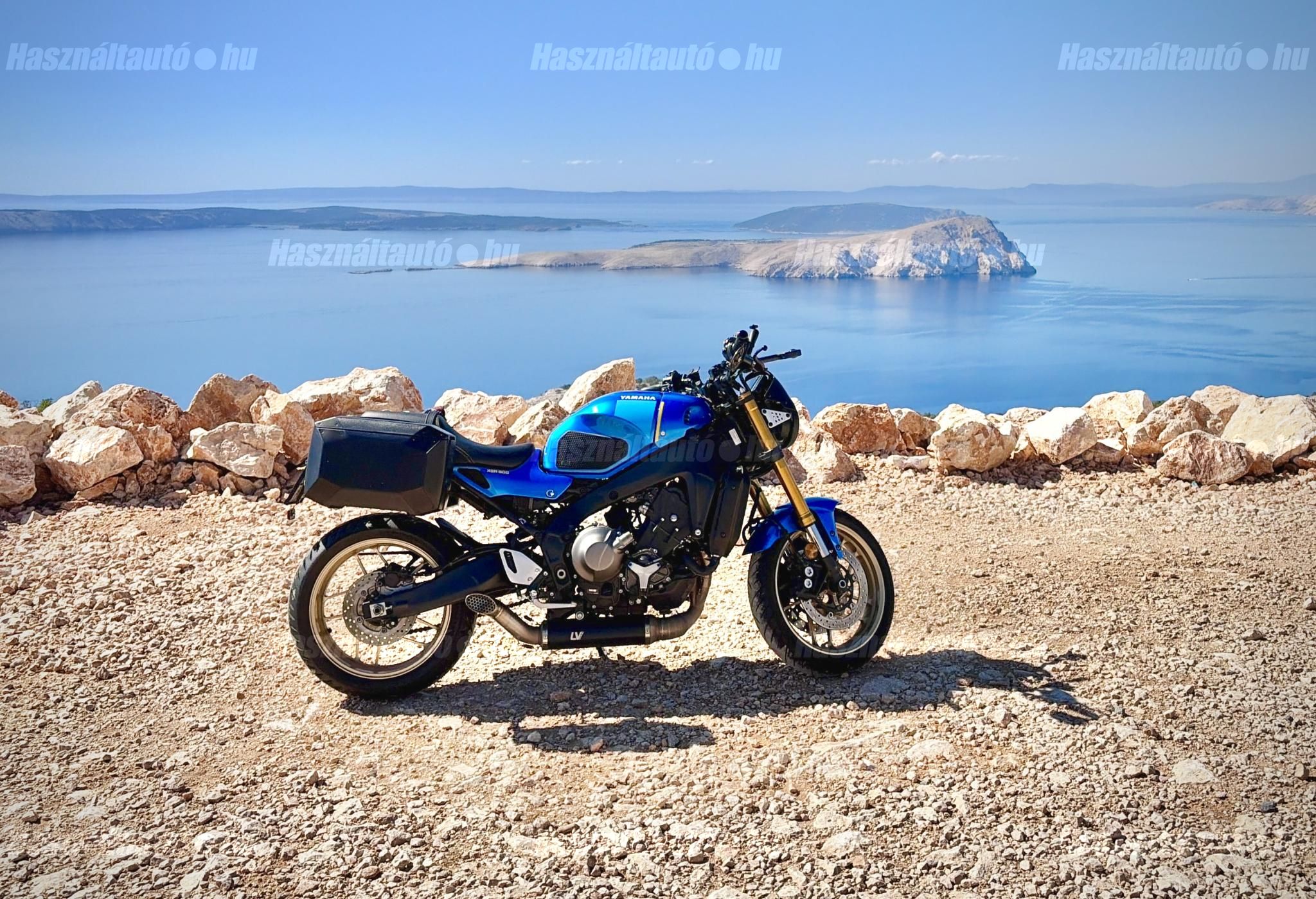 YAMAHA XSR 900 2023/3 - 1