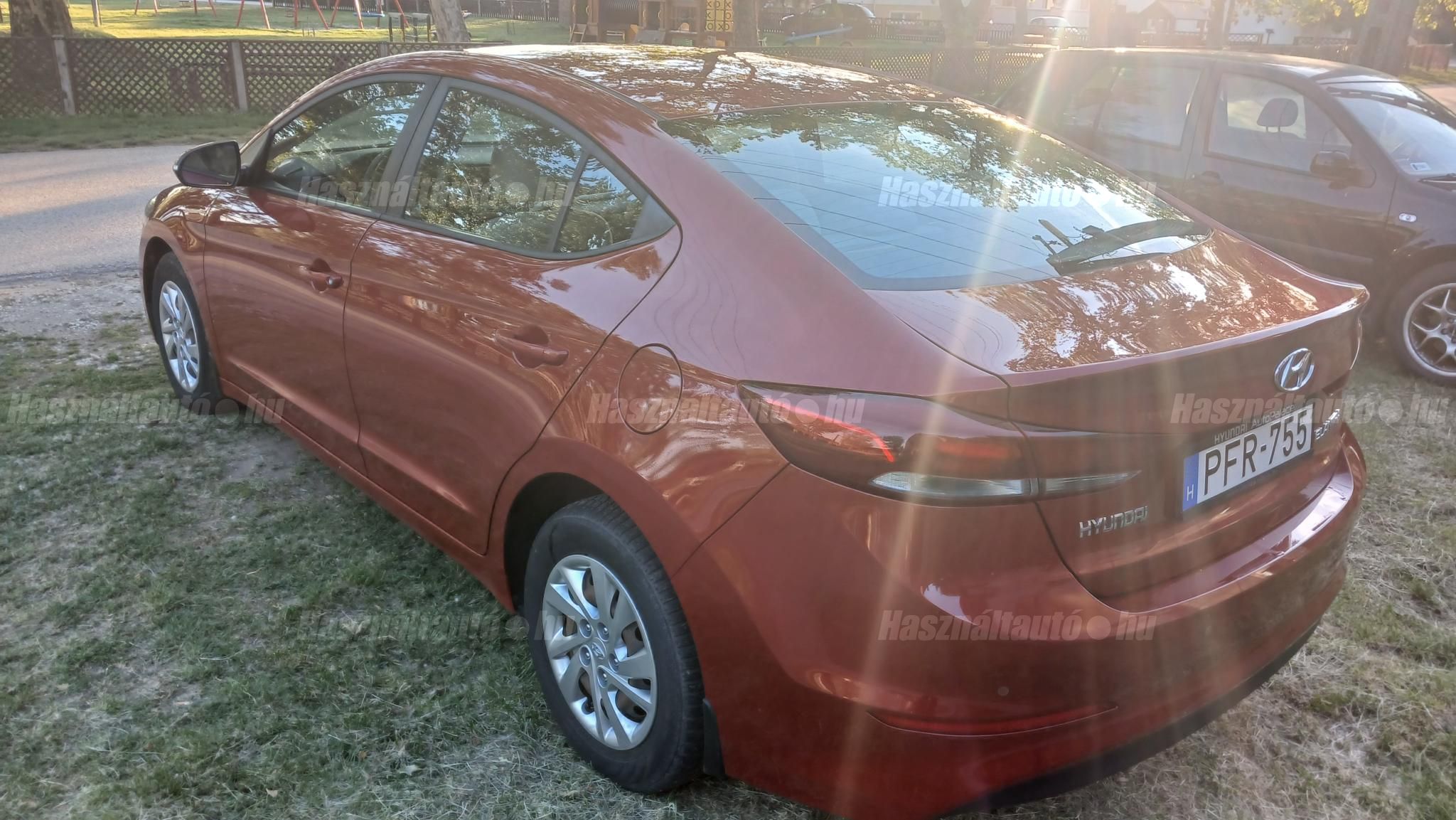 HYUNDAI ELANTRA 2017/6 - 1