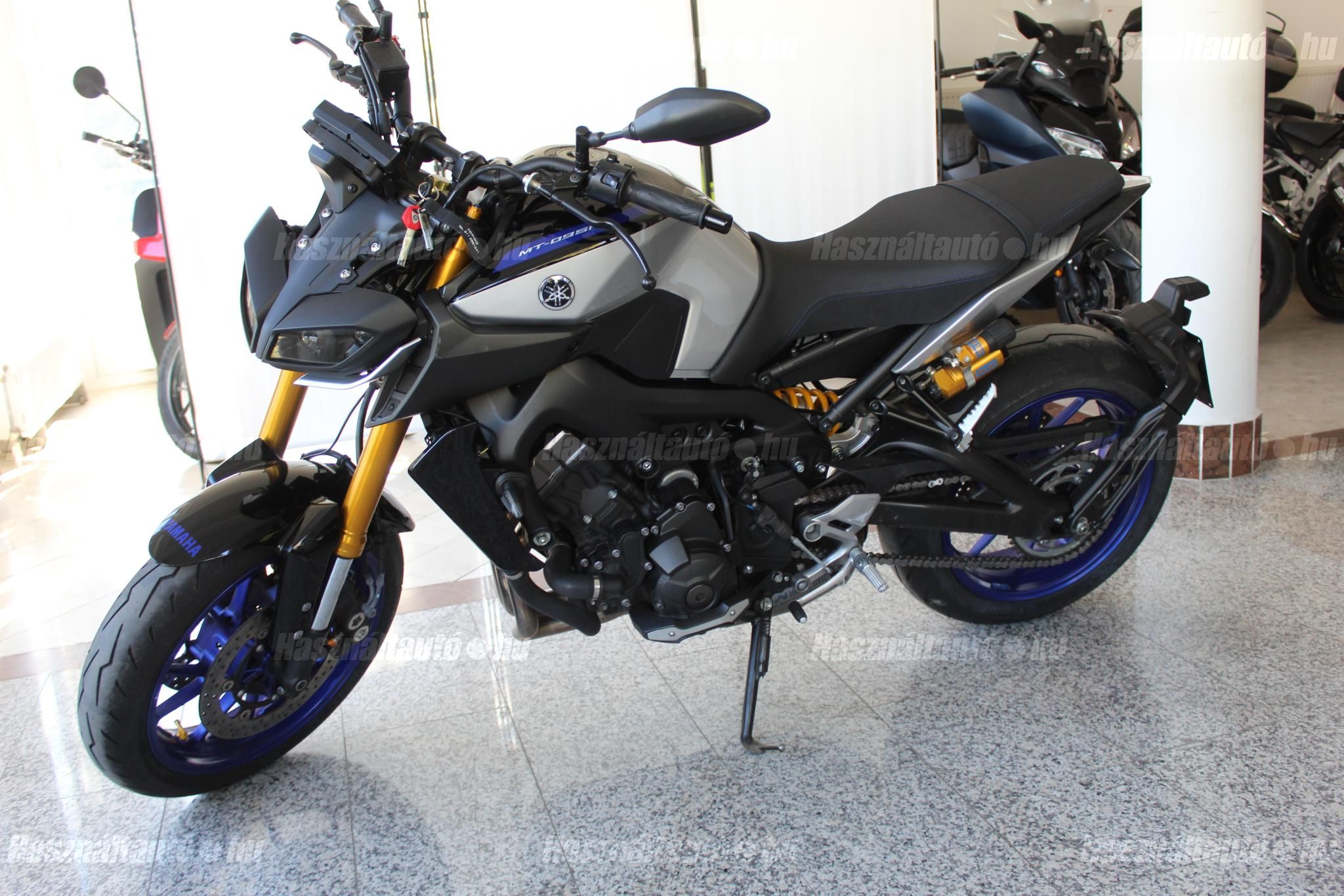 YAMAHA MT-09 2019/4 - 1