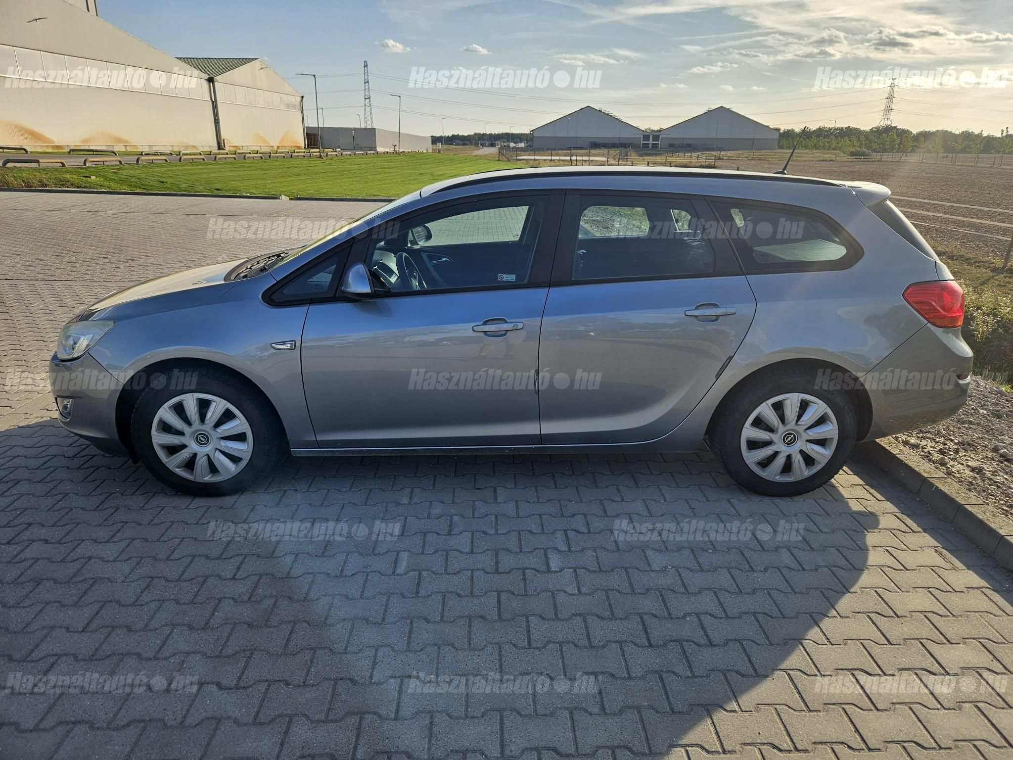 OPEL ASTRA J 2012 - 1