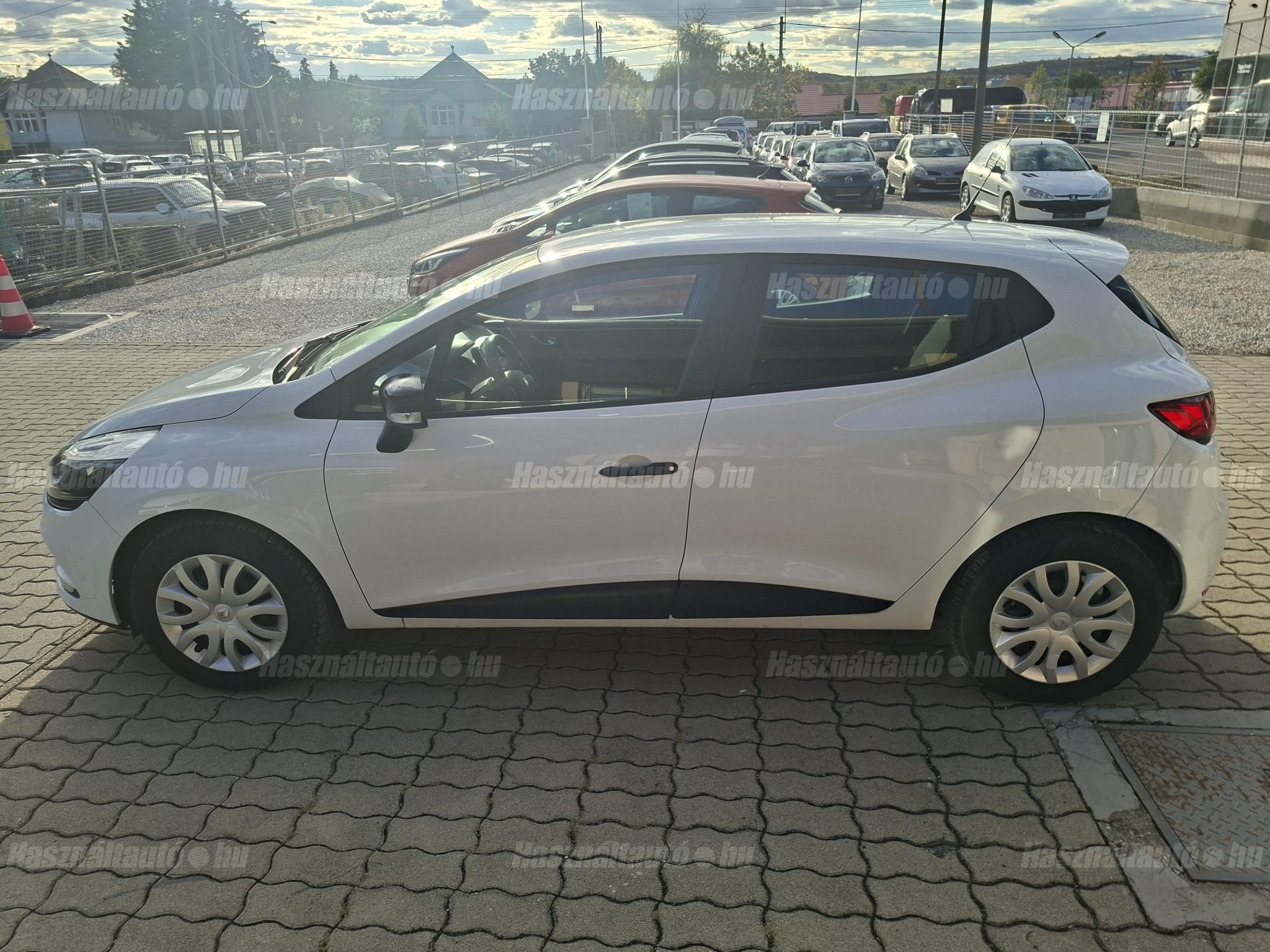 RENAULT CLIO 2019/4 - 1