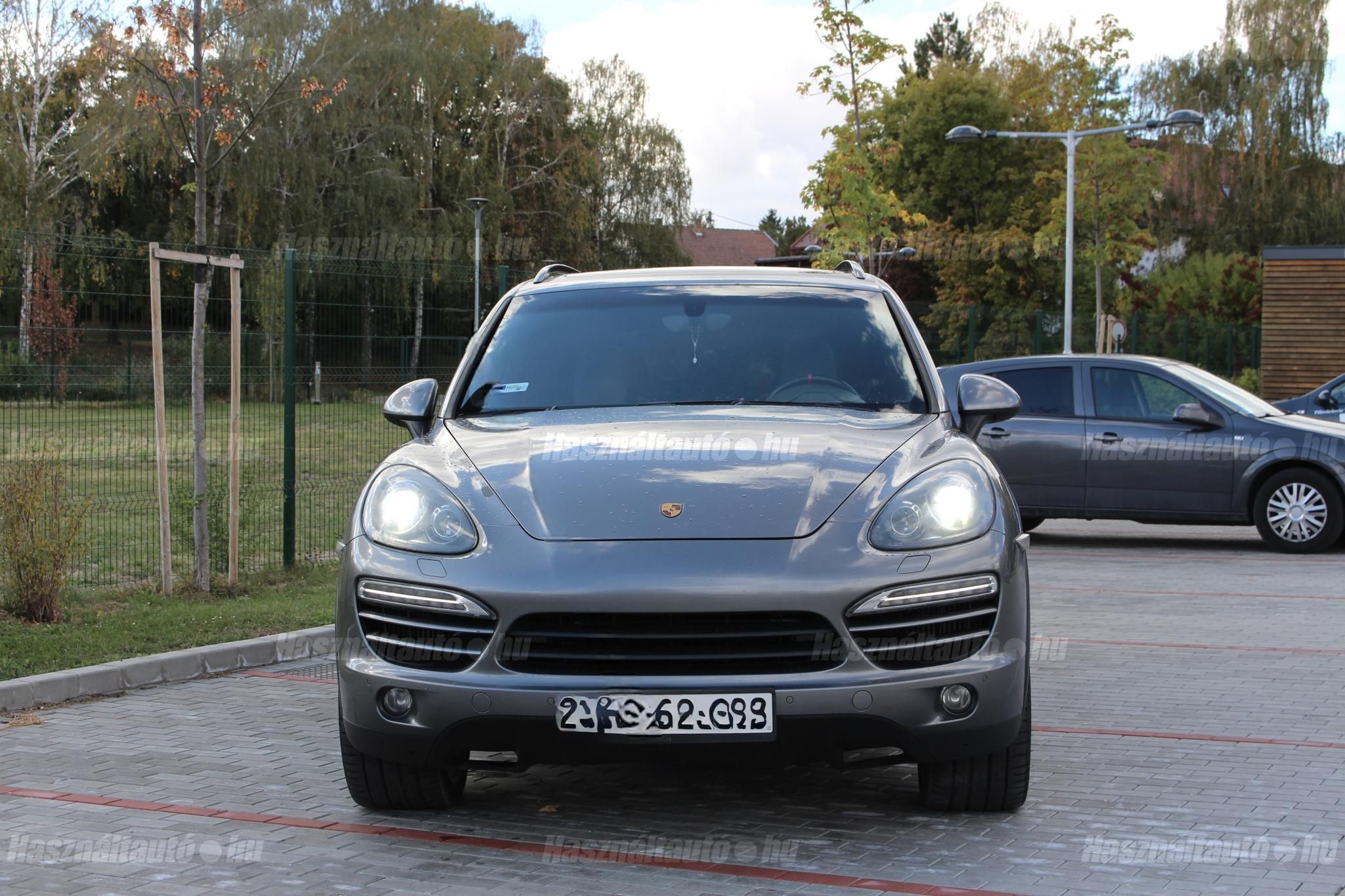 PORSCHE CAYENNE 2012/10 - 1