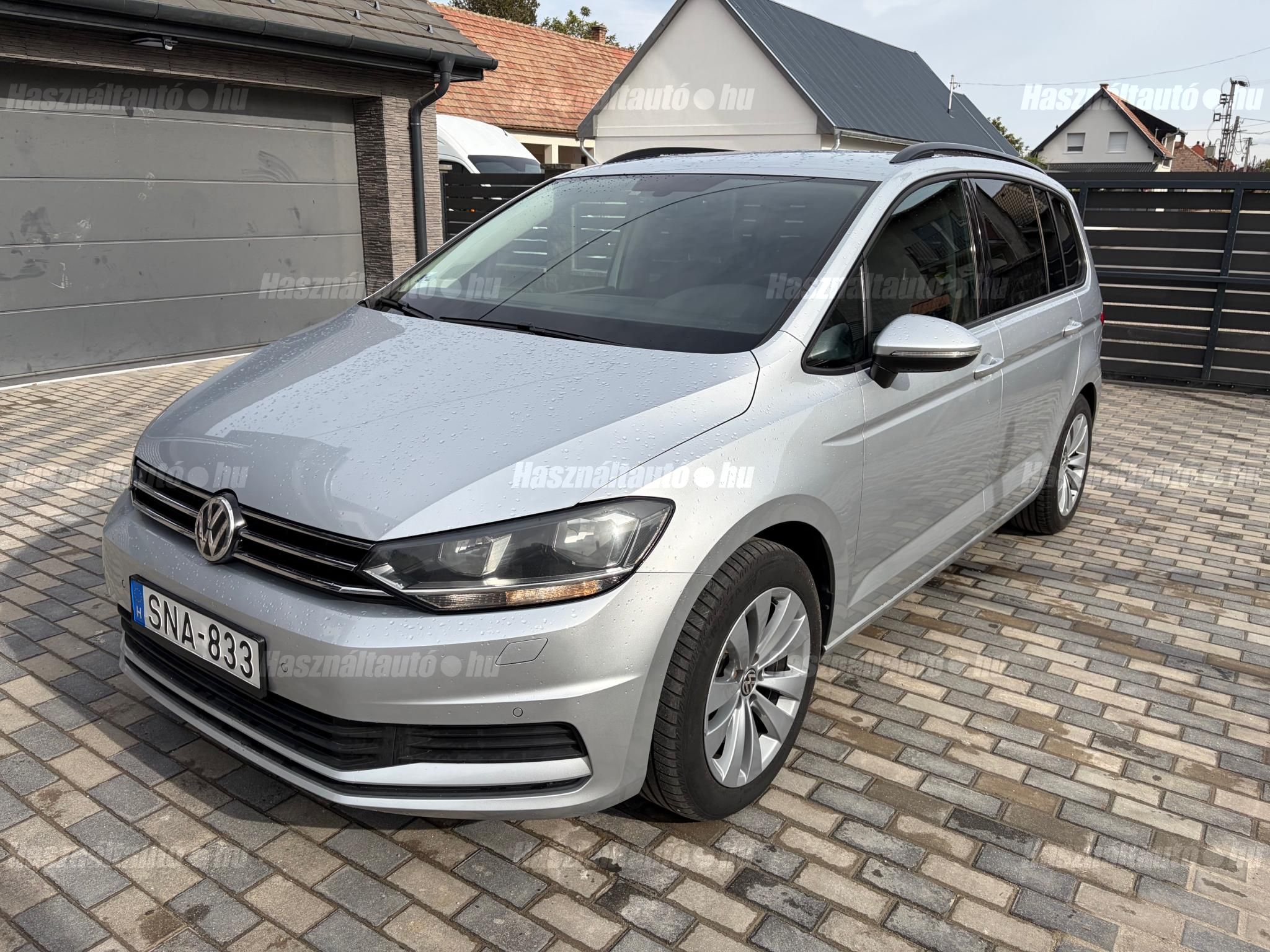 VOLKSWAGEN TOURAN 2016/2 - 1