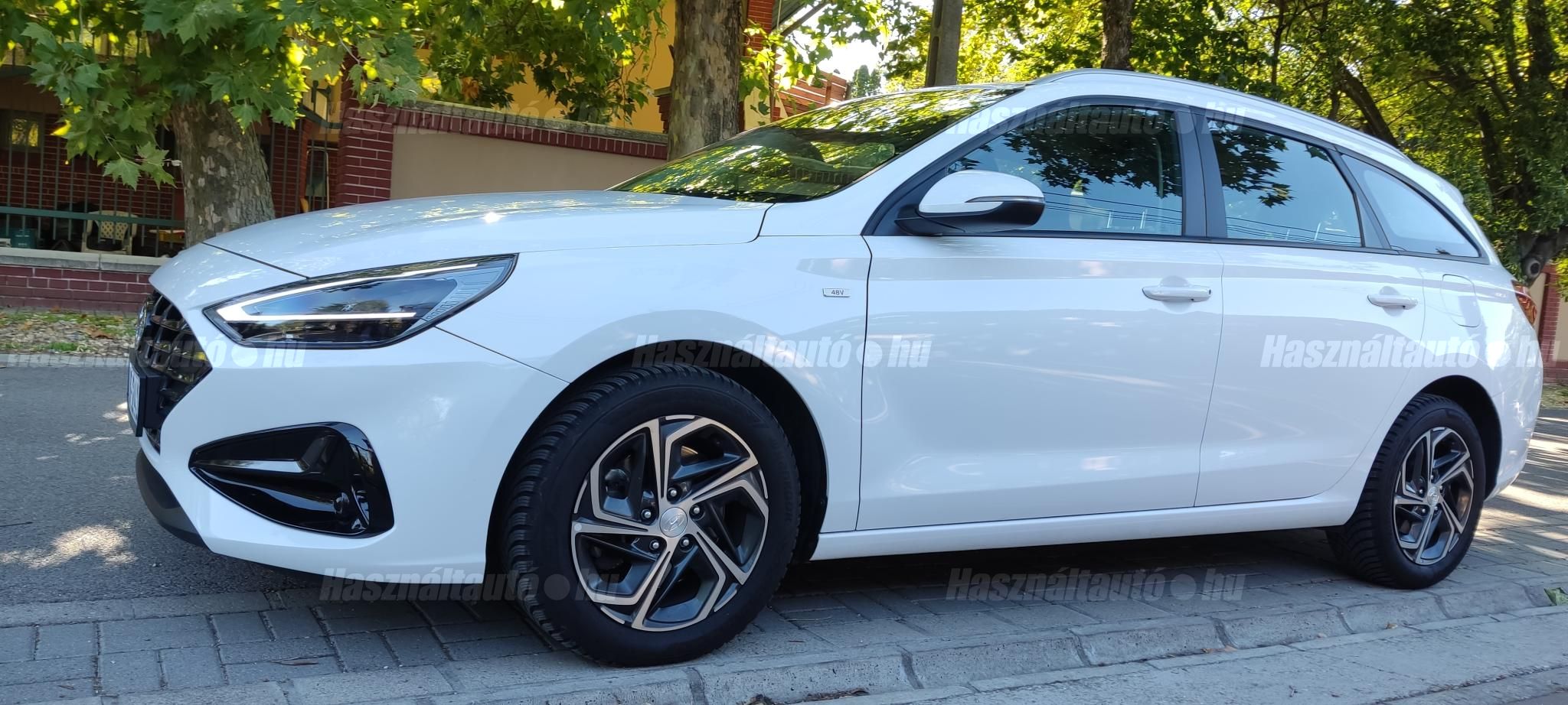 HYUNDAI I30 2023/4 - 1