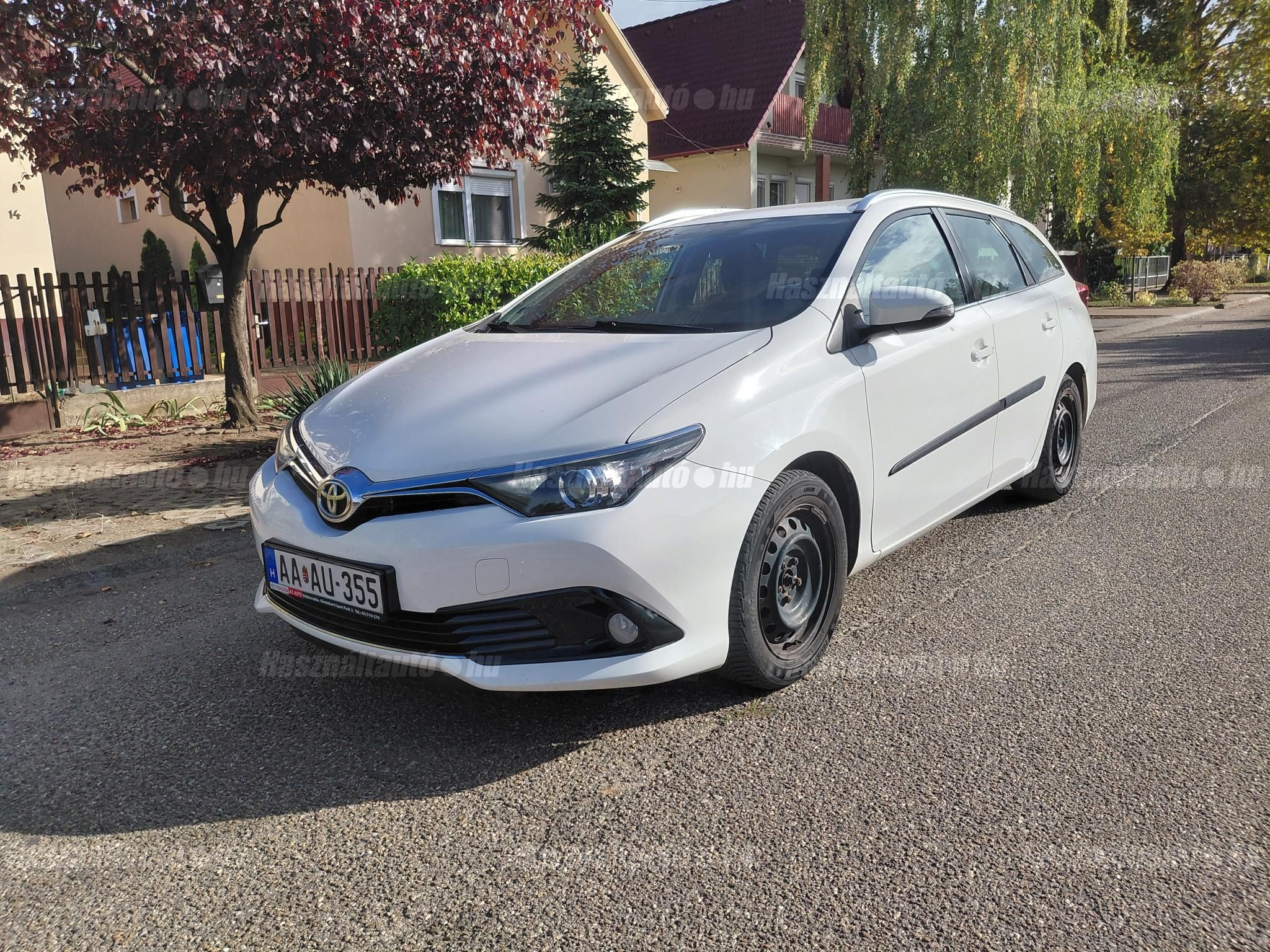 TOYOTA AURIS 2016/11 - 1